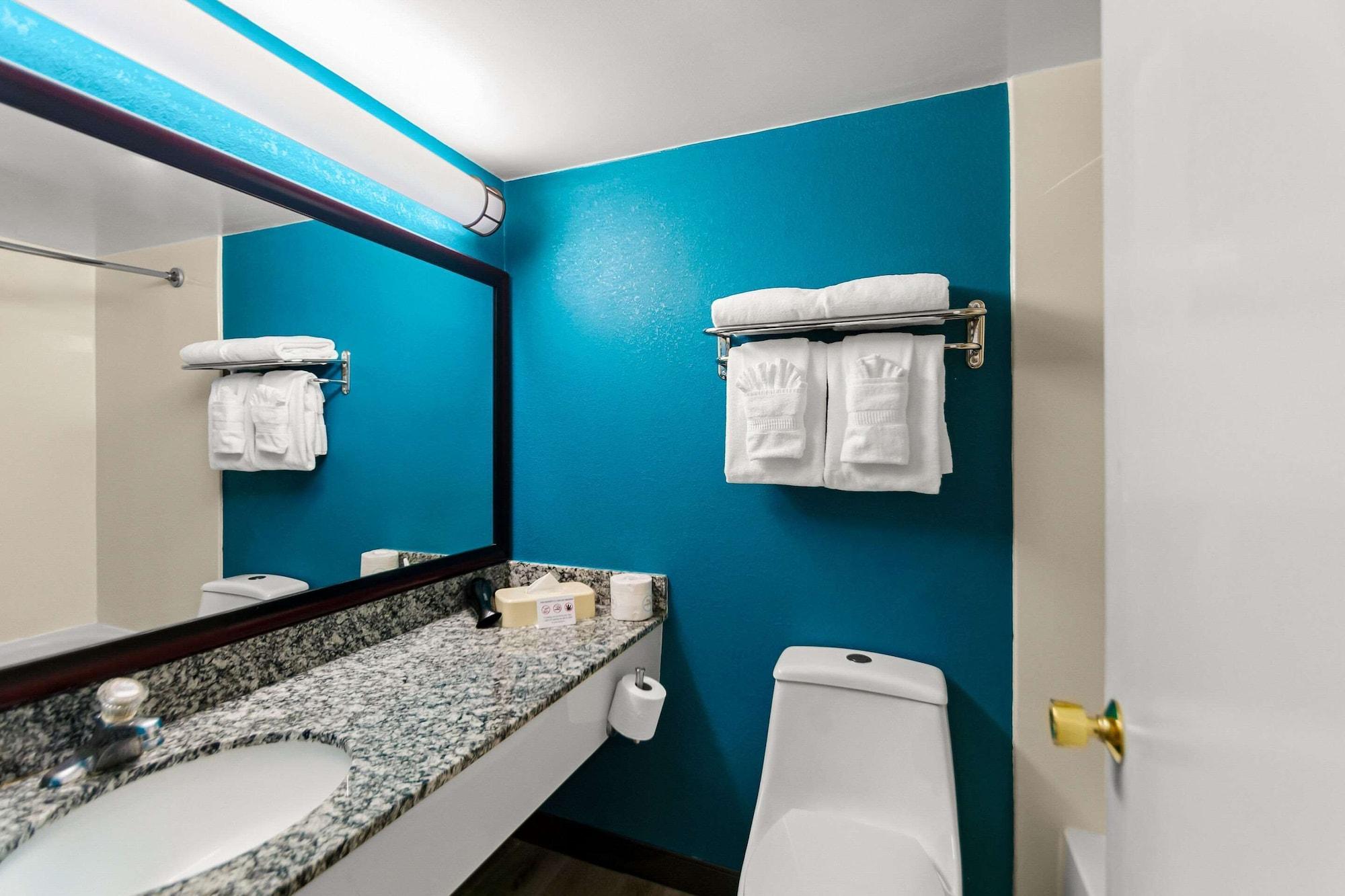 Habitación Clarion Inn Falls Church - Arlington