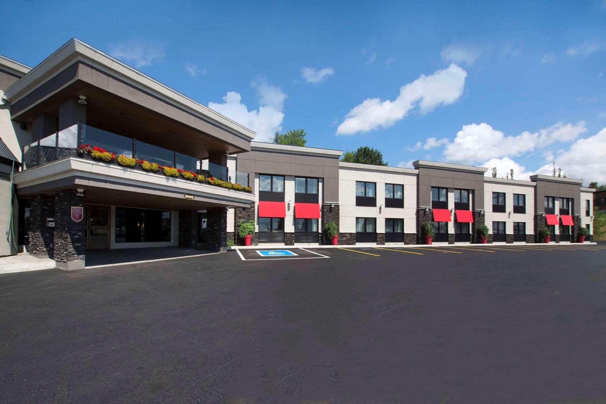 Vista Exterior Comfort Inn St Georges De Beauce