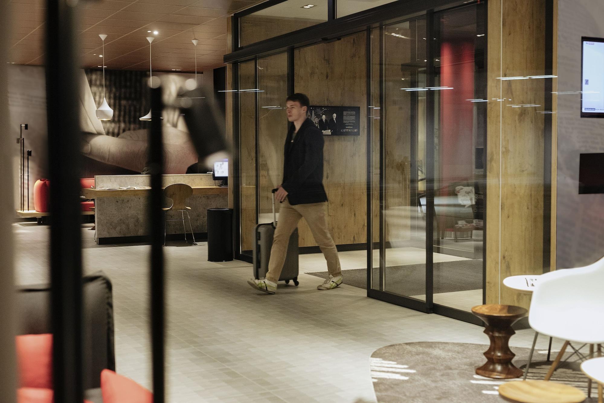 Vista Lobby ibis Hannover City