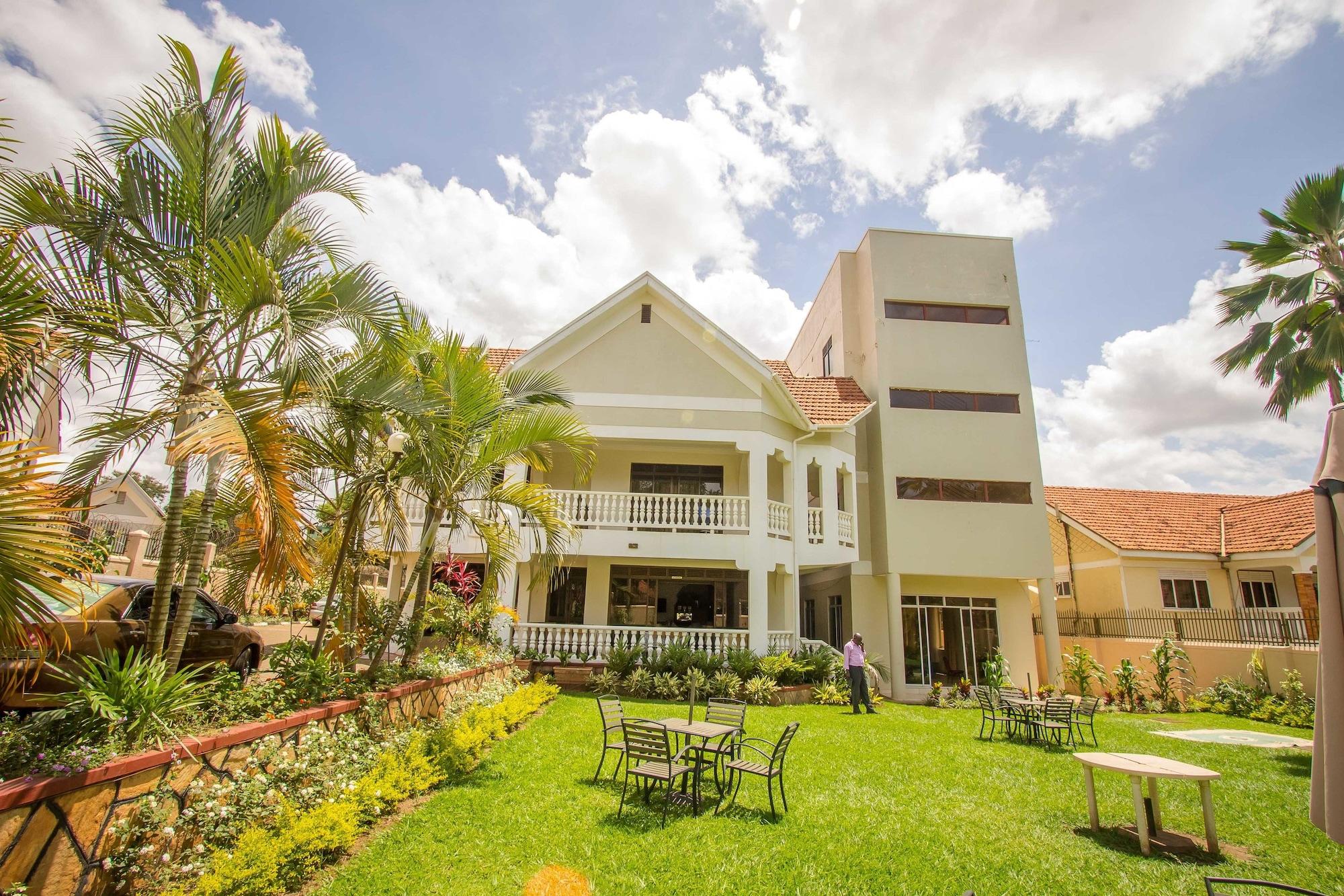 Varios Tiptone Hotel