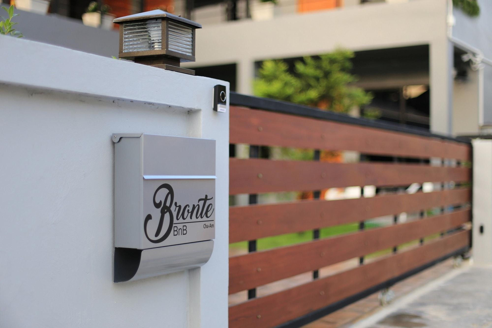 Vista Exterior Bronte BnB