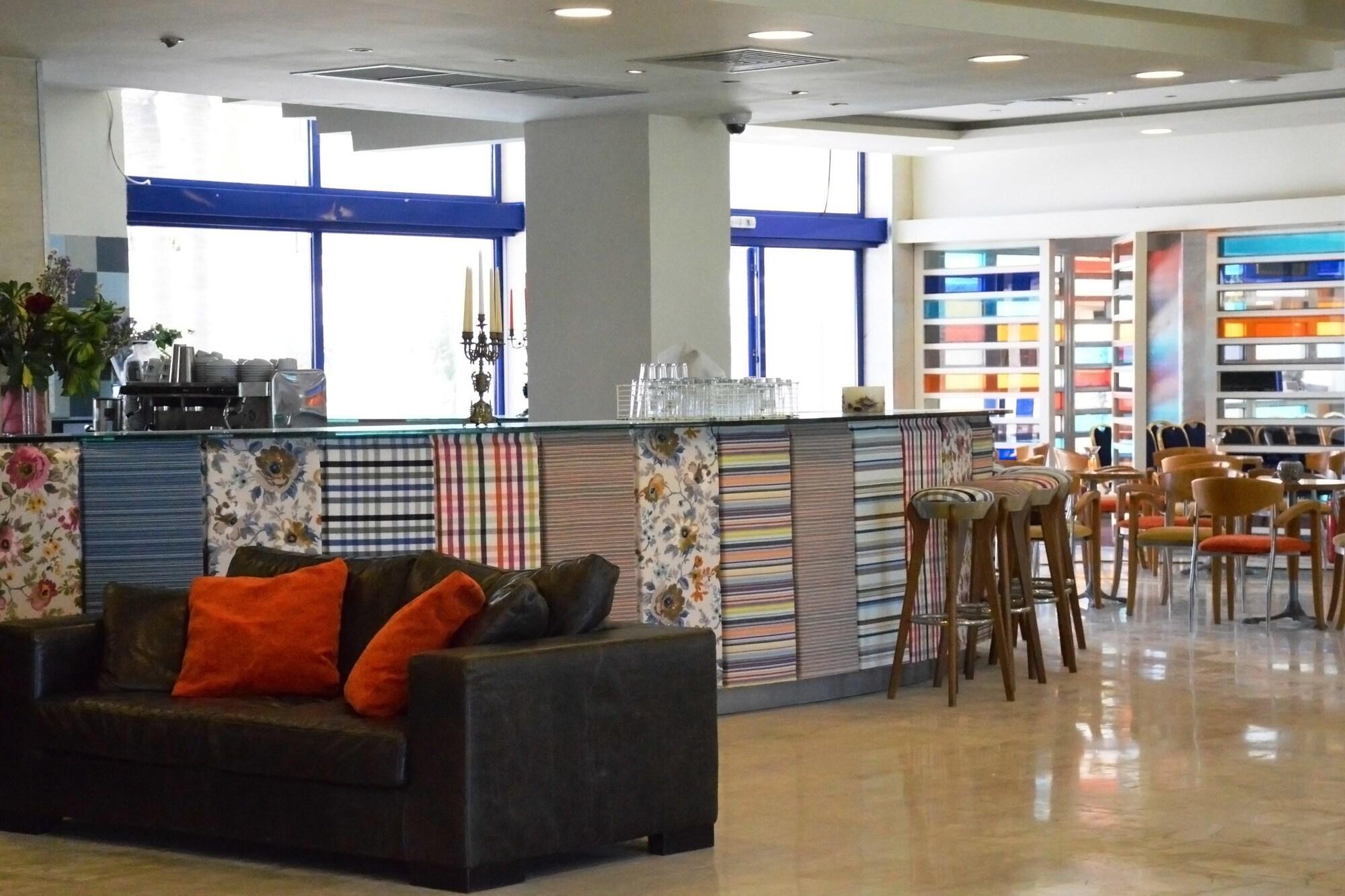 Bar/Salón Ionion Star Hotel