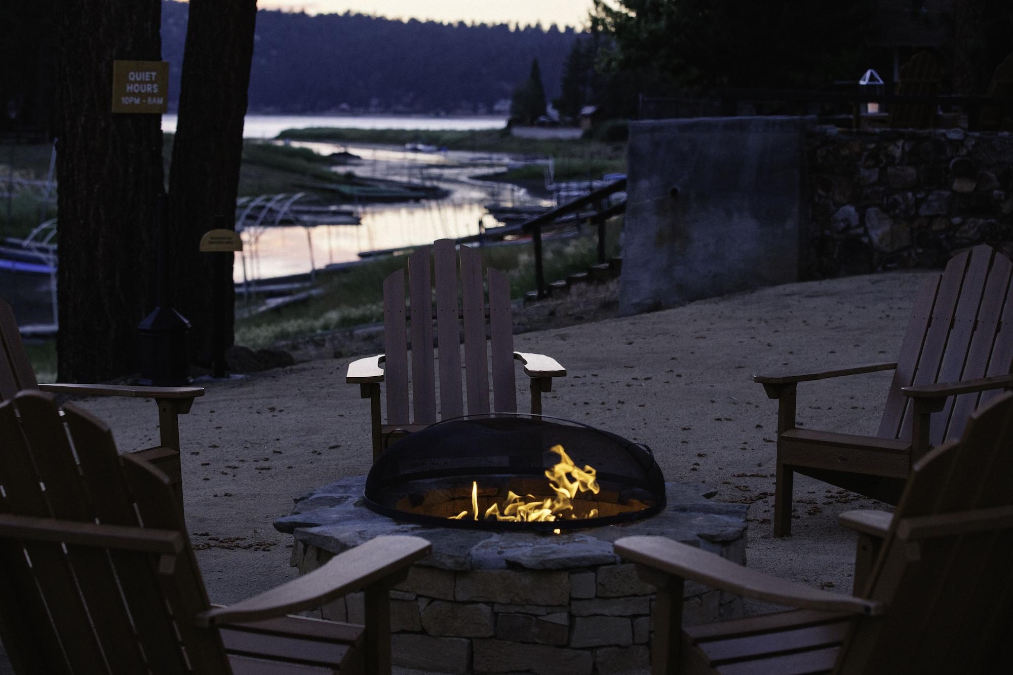 Playa Noon Lodge at Mallard Bay