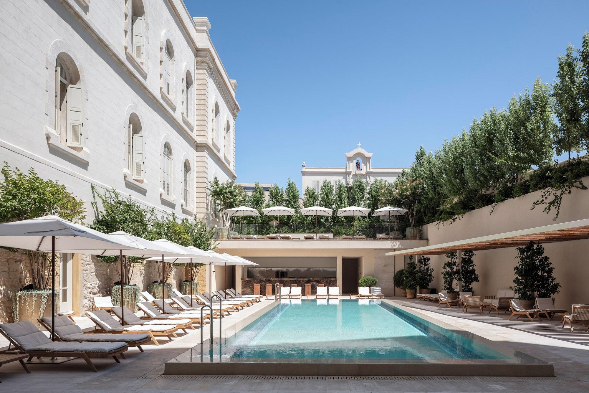 Vista Piscina The Jaffa – Fattal Limited Edition
