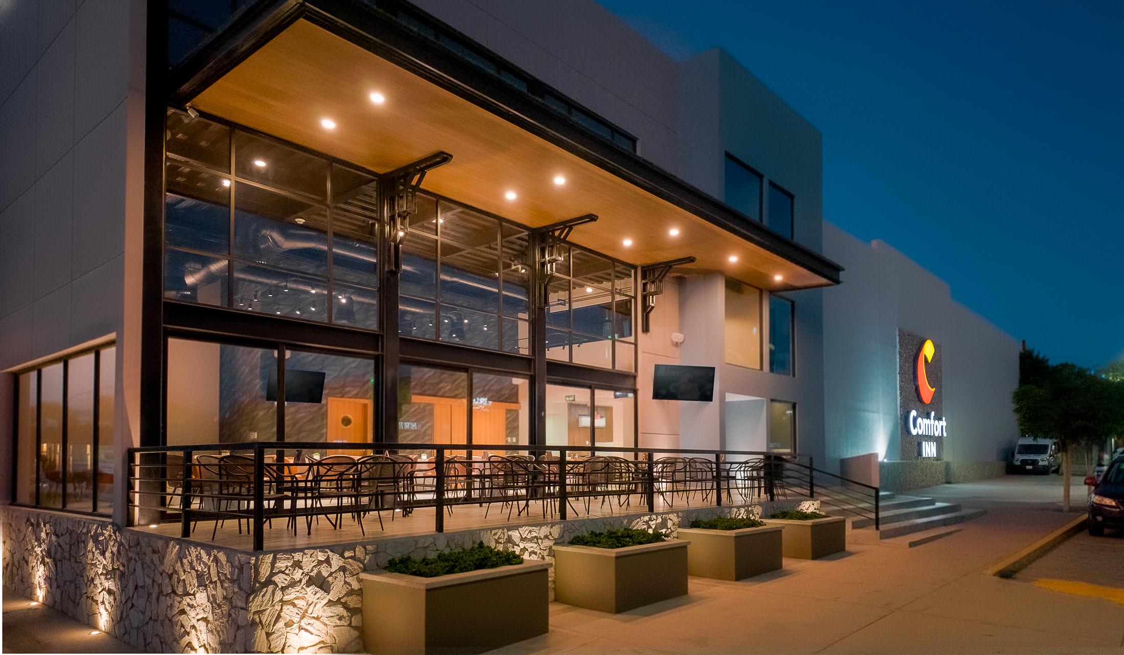 Vista Exterior Comfort Inn Hermosillo Pitic