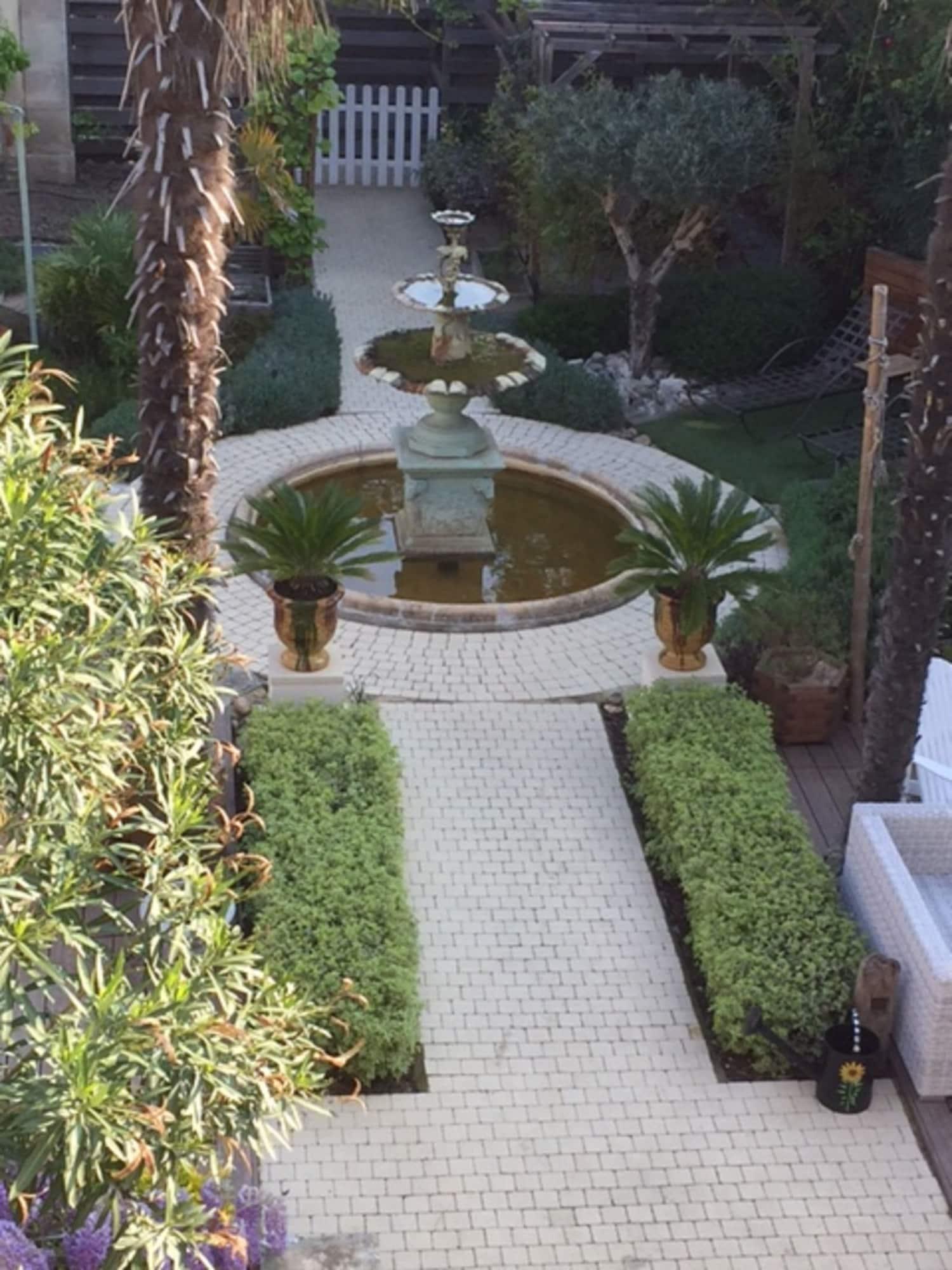 Vista Lobby O 'Palmier Caché