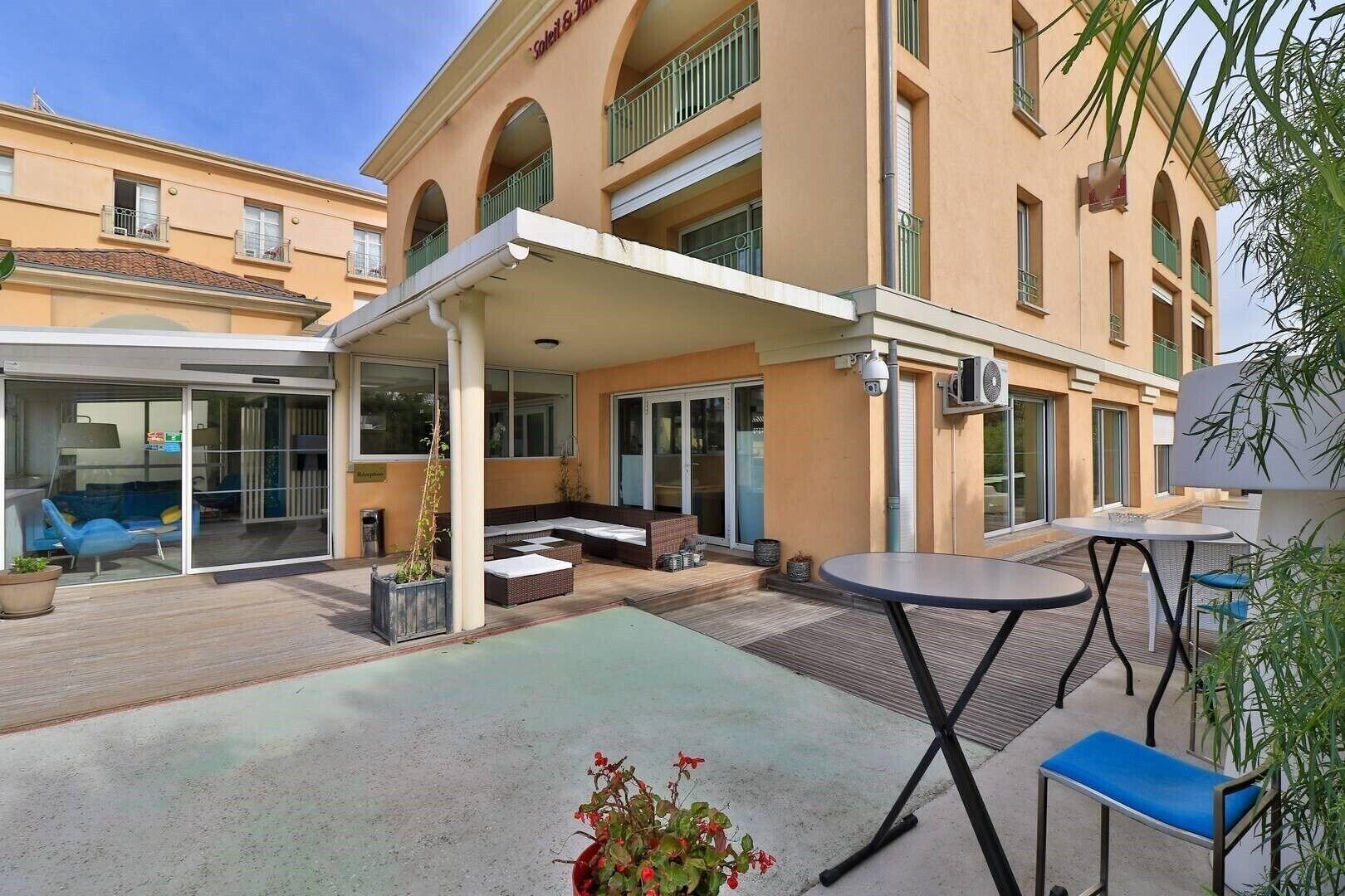 Vista Exterior Holidays & Work Les Plages