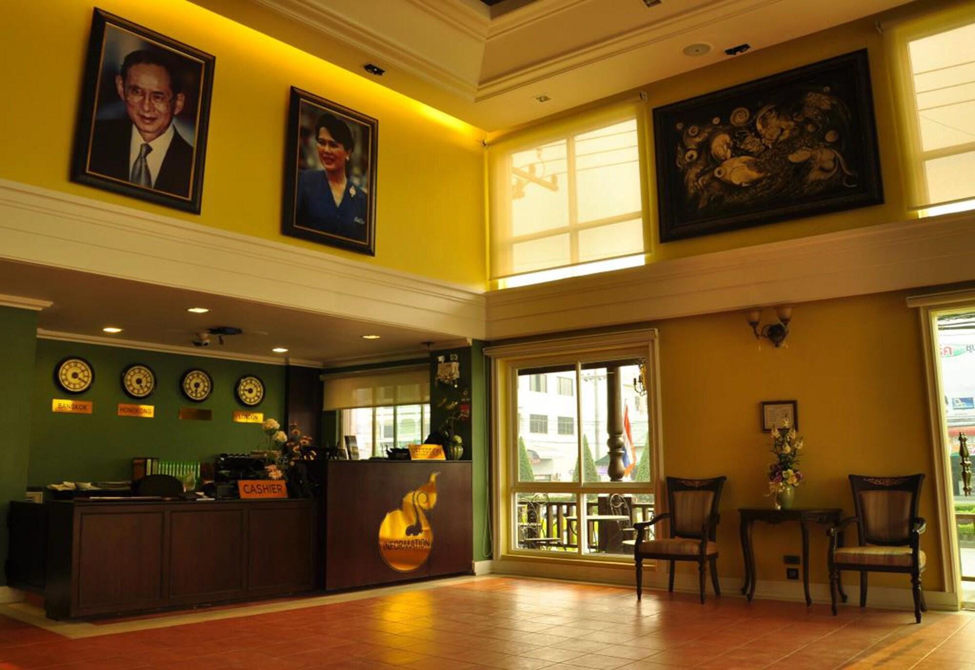 Vista Lobby Chour Palace Hotel