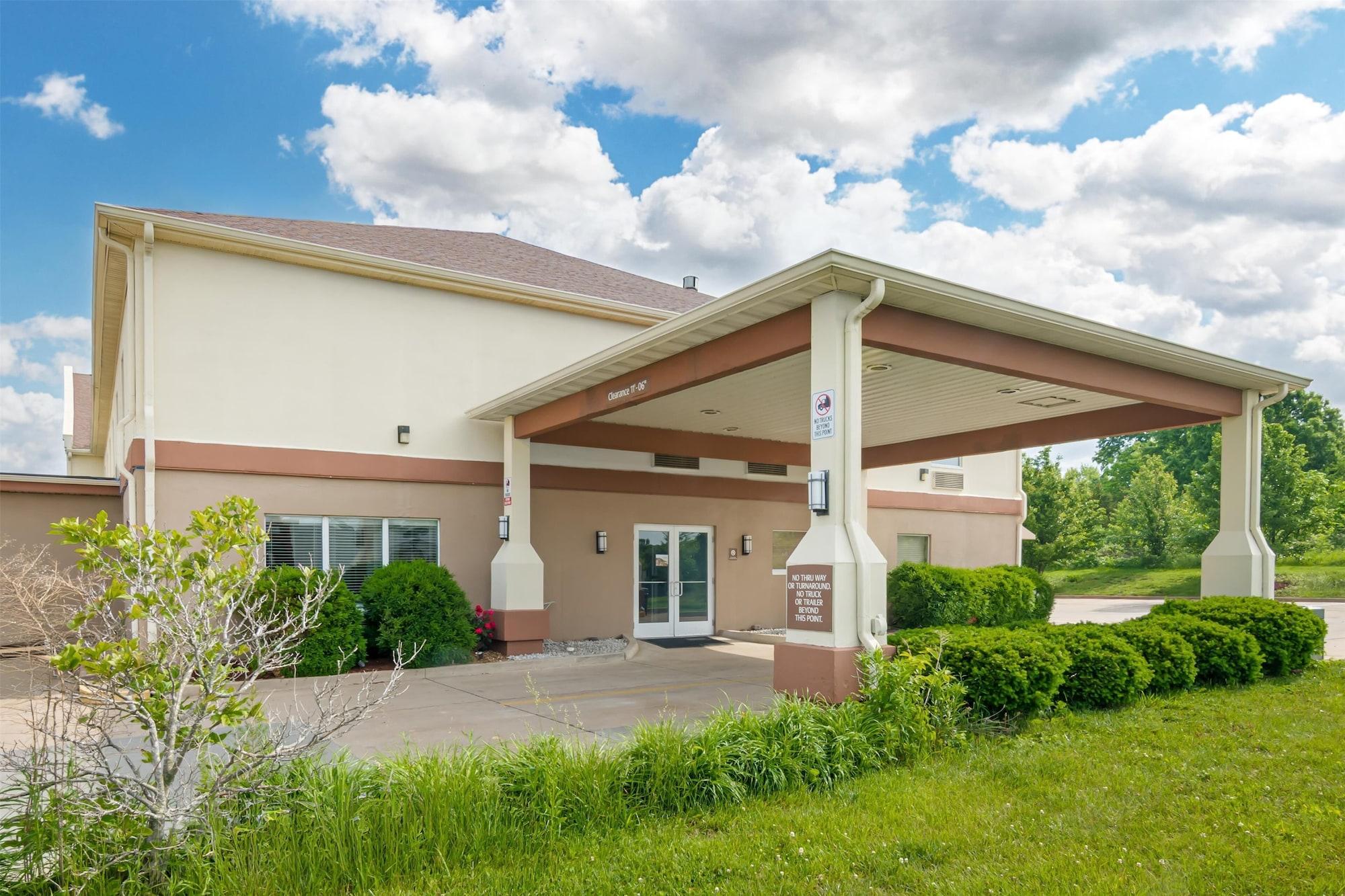 Vista Exterior Best Western Teal Lake Inn