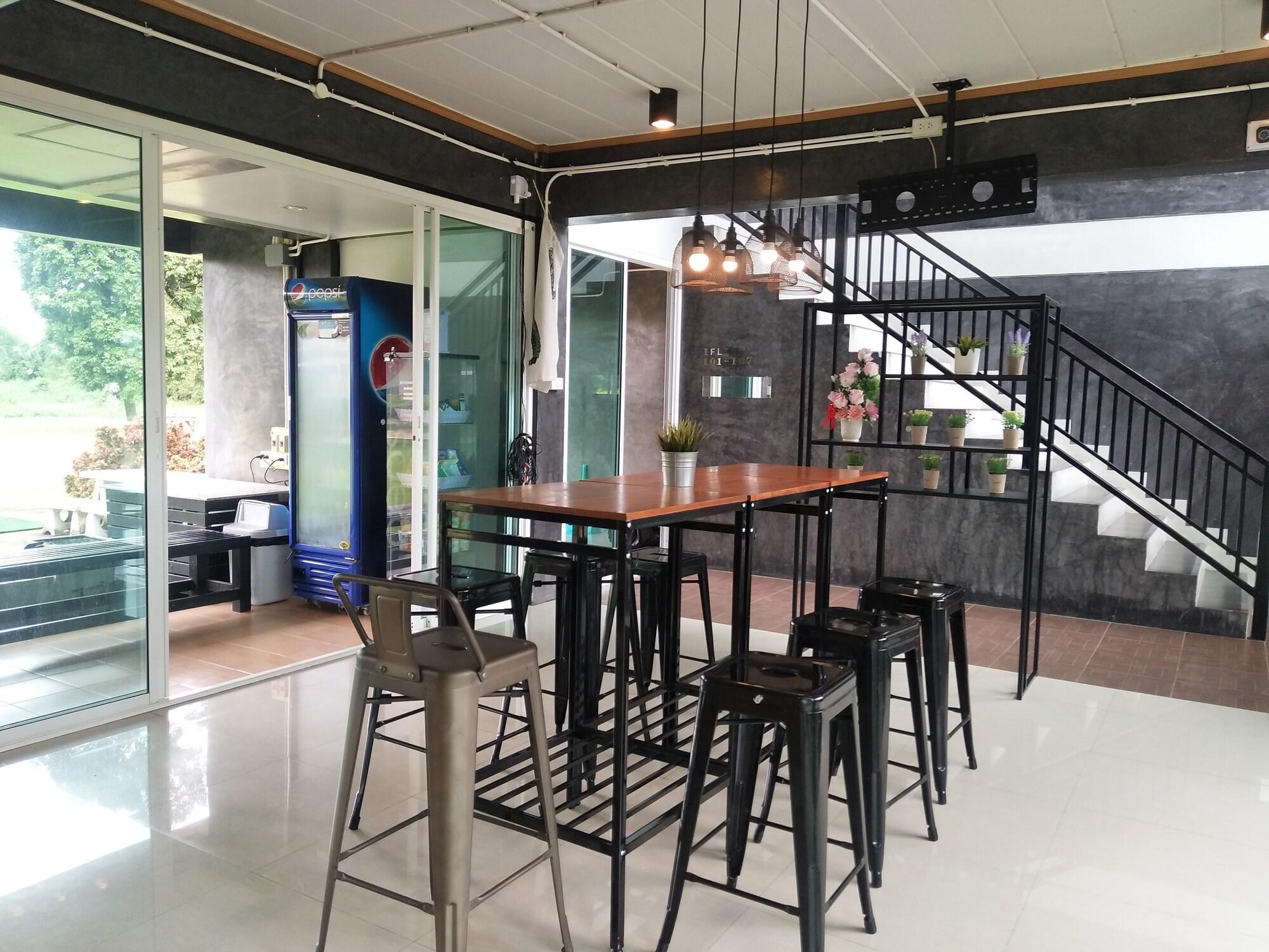 Instalaciones Recreativas Loft Village Nakhon Nayok