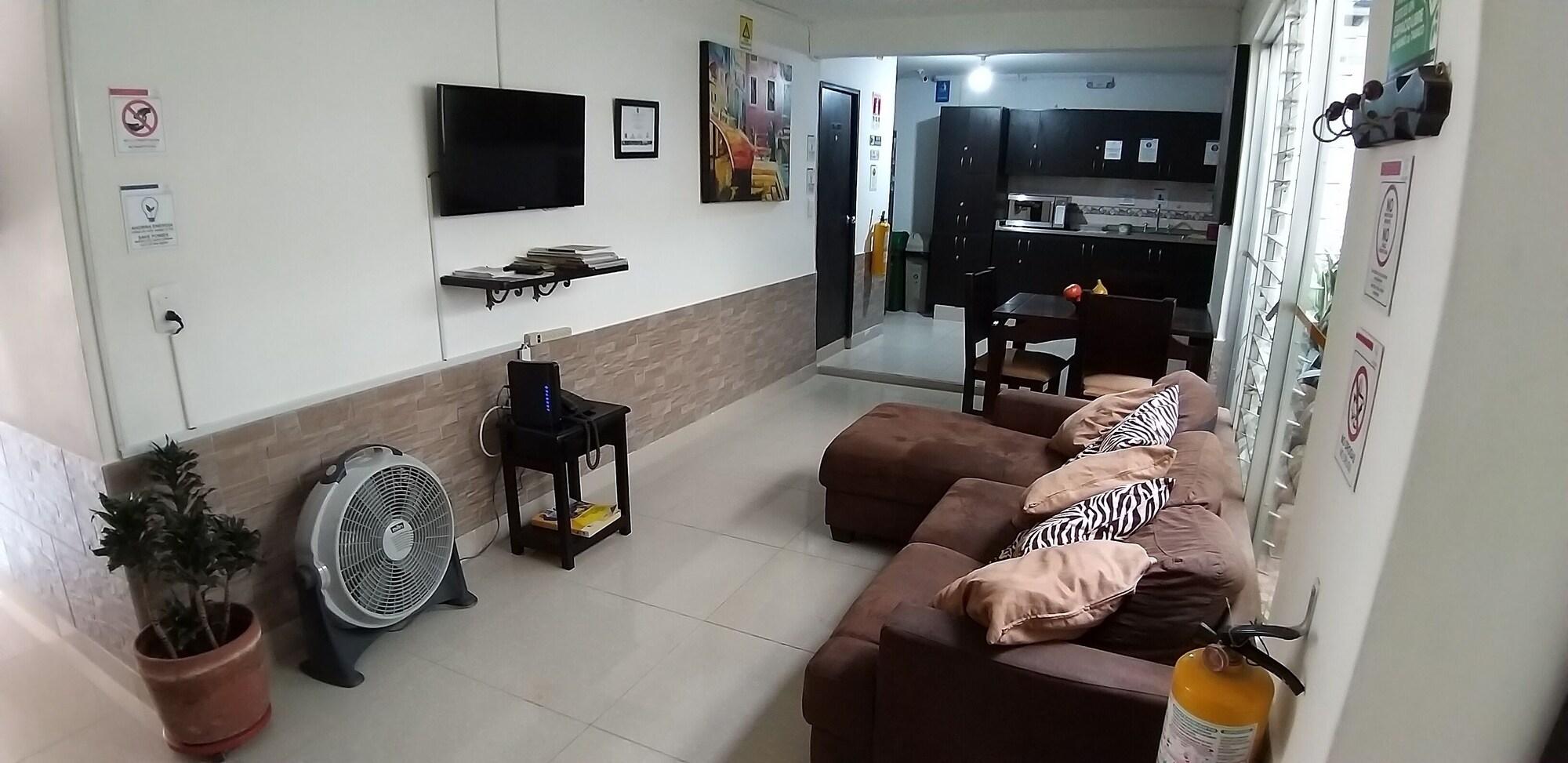 Comodidades del Alojamiento Aparta Hotel Calasanz Home