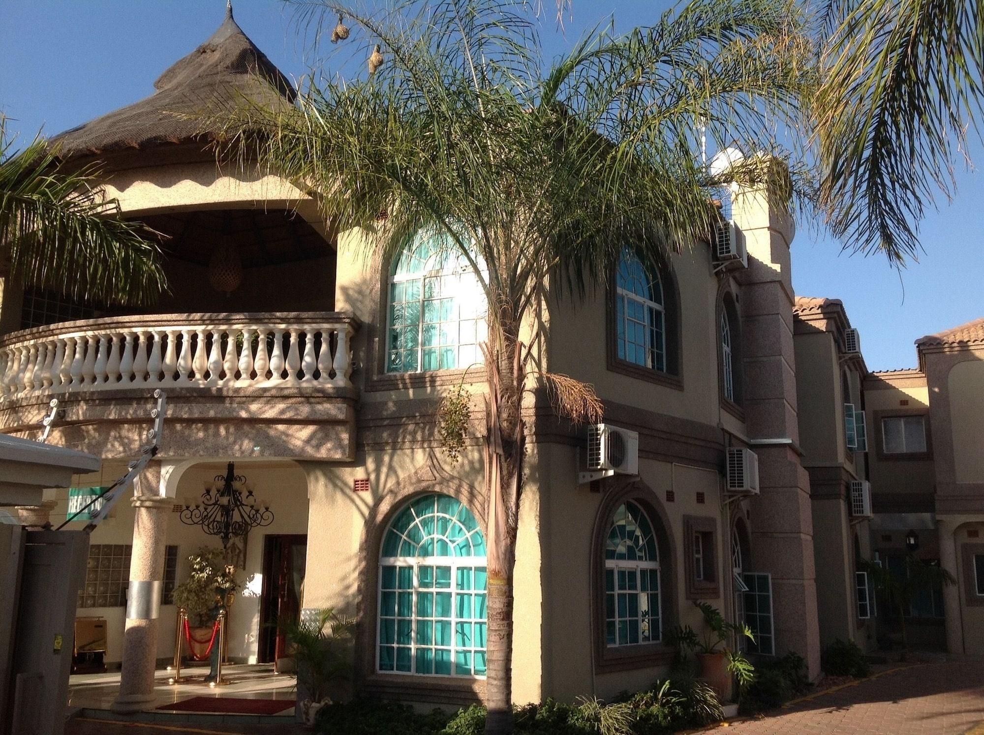 Varios Planet Lodge 2