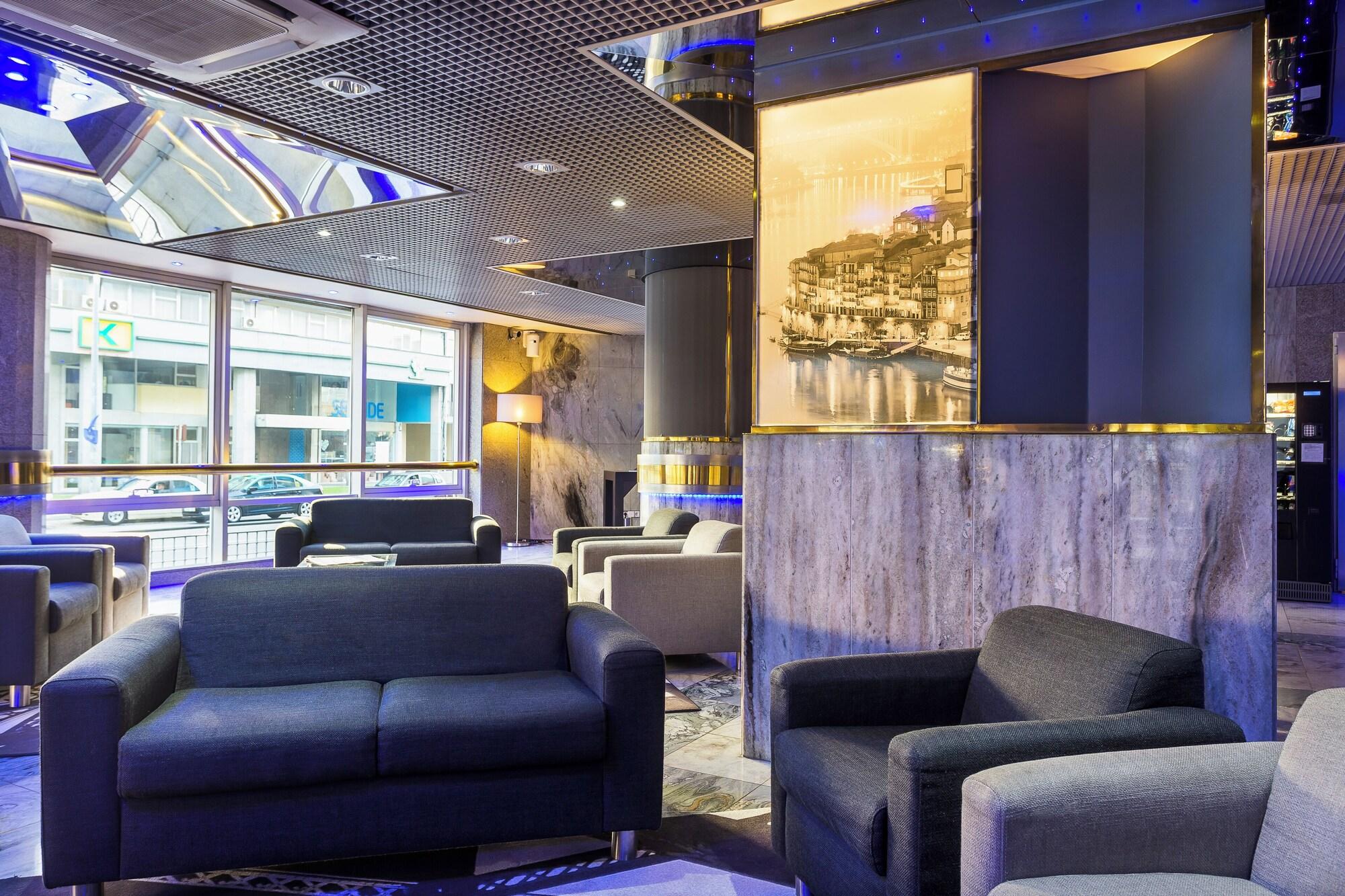 Vista Lobby HF Fénix Porto