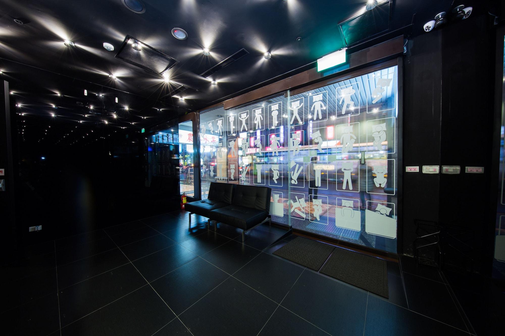 Vista Lobby SleepBox Hotel - Ximen