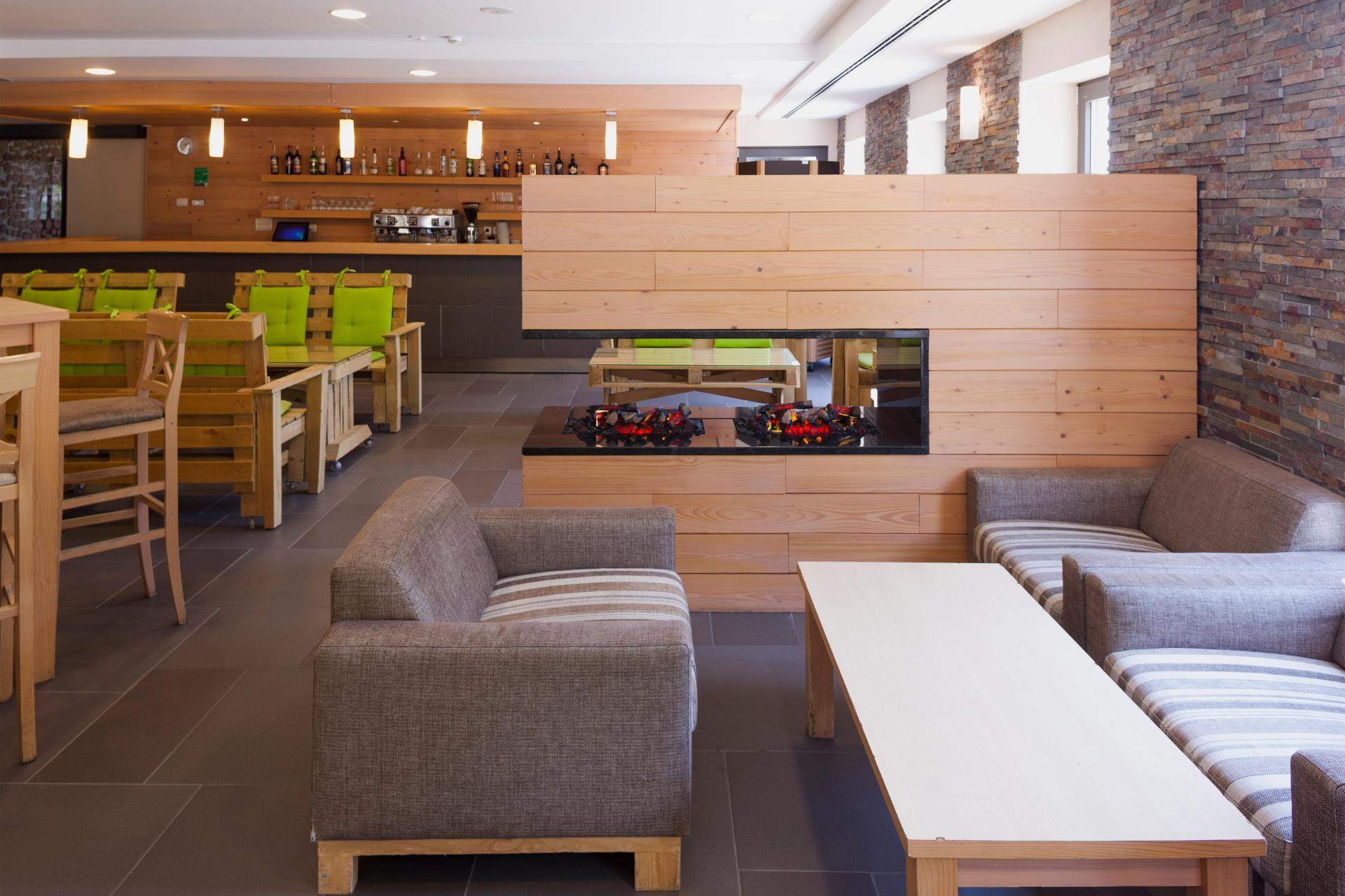 Bar/Salón Hotel Golte