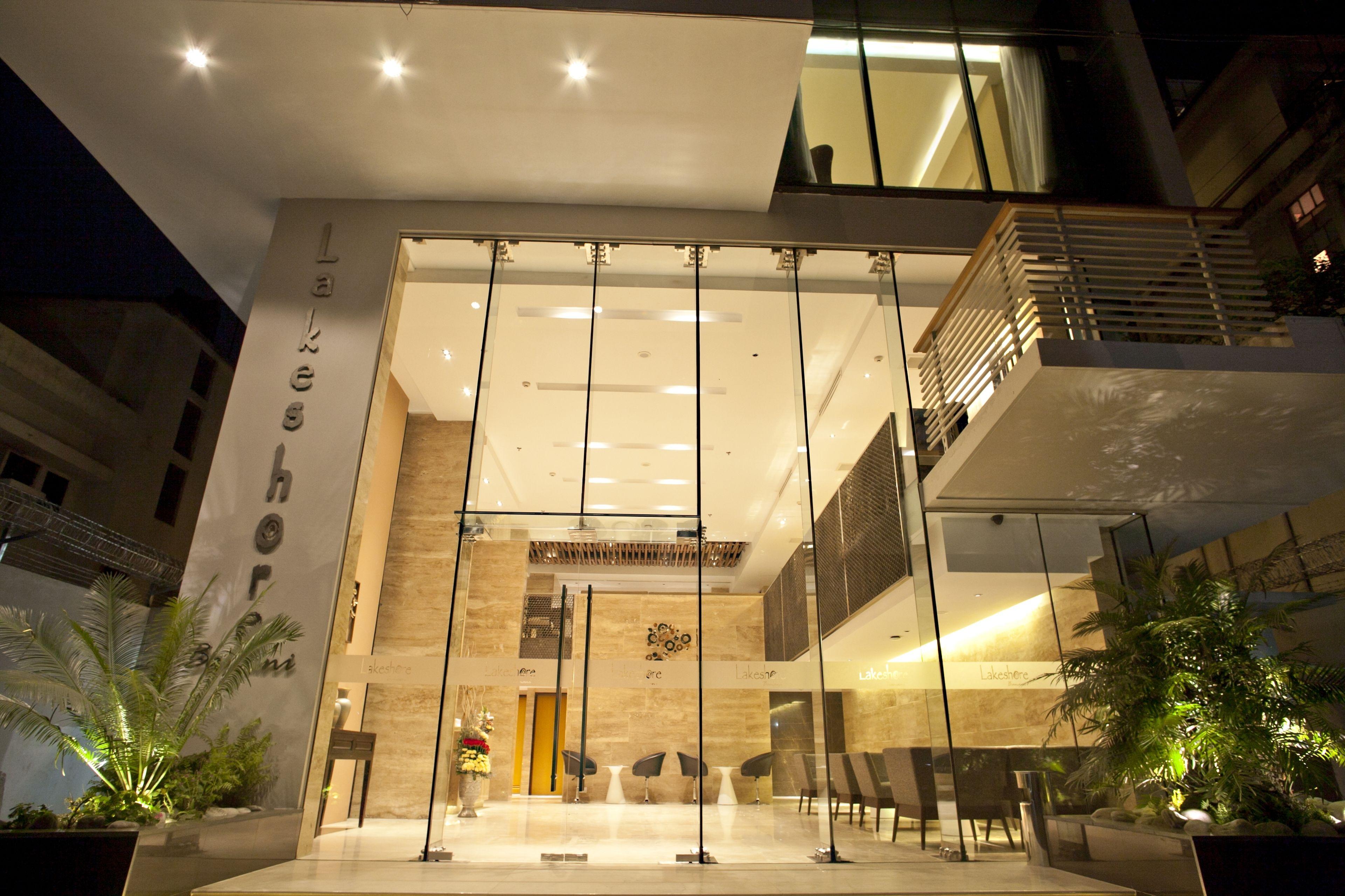 Vista Exterior Lakeshore Banani