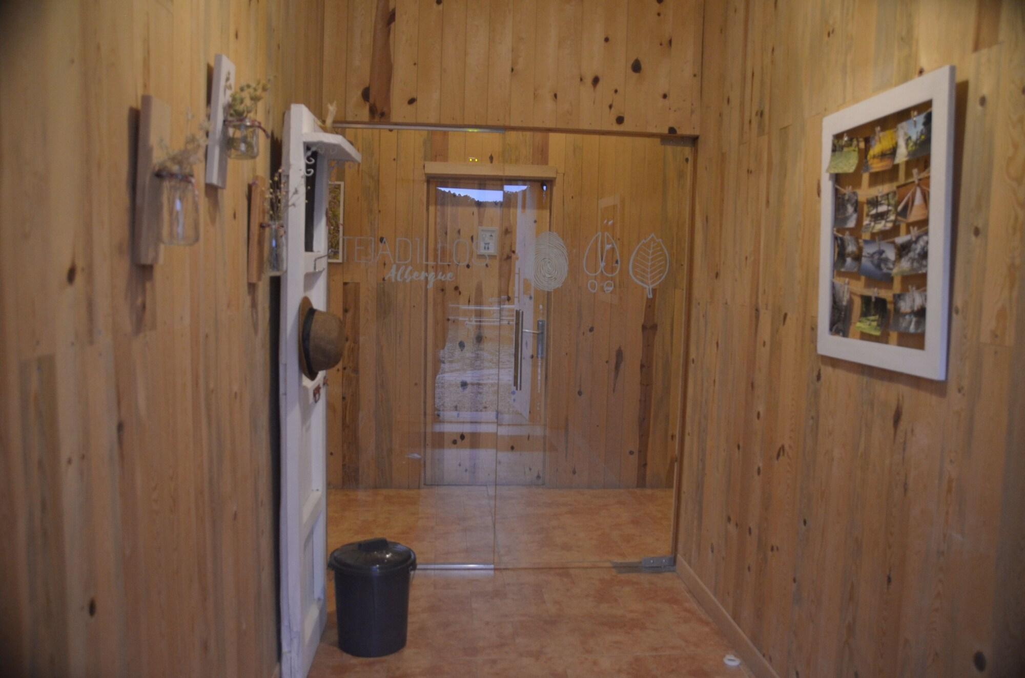 Vista Exterior Albergue Tejadillos - Hostel