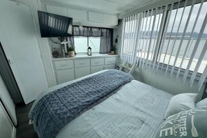 Alquiler Vacacional - "Serene Houseboat Hideaway"