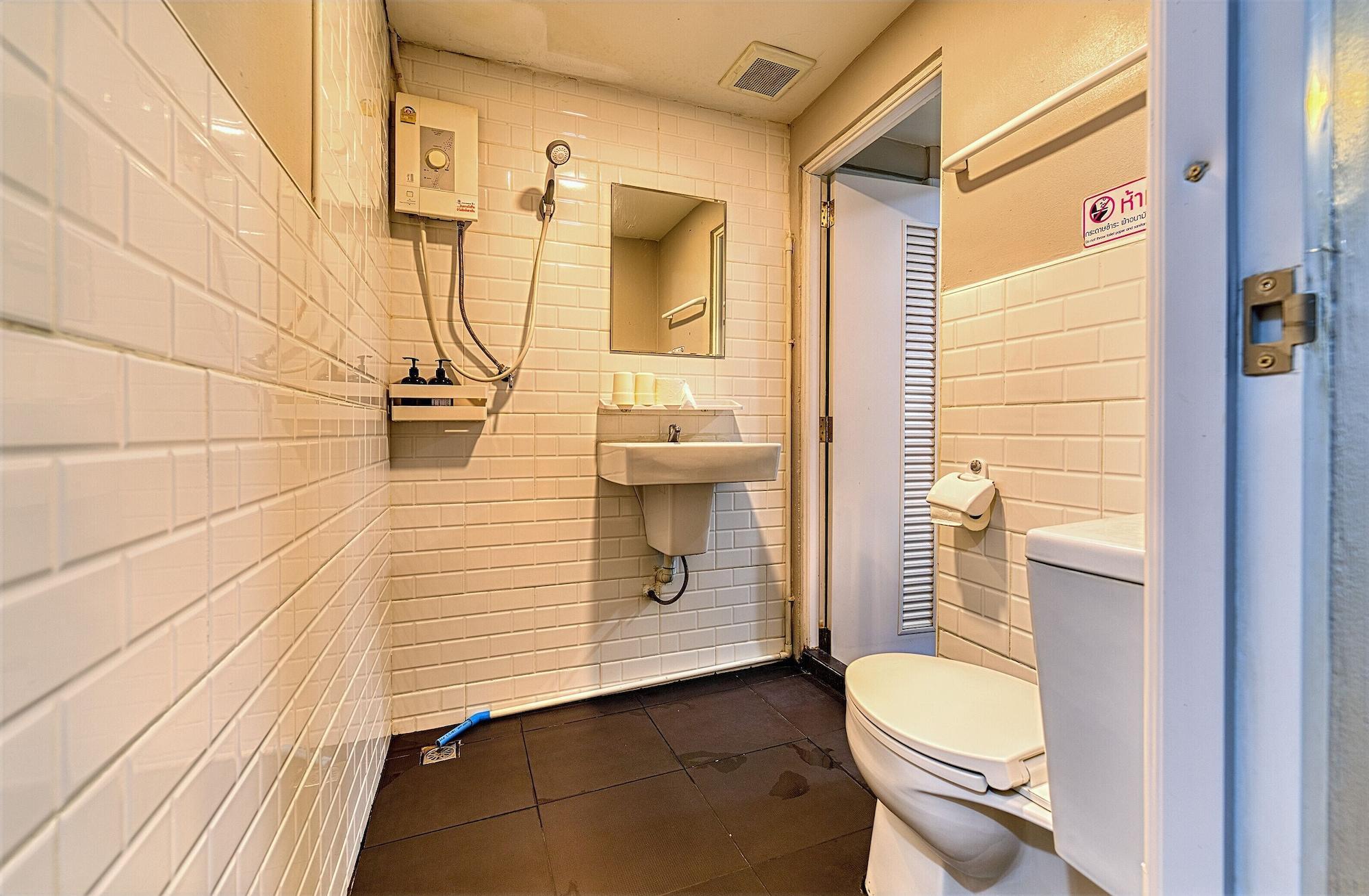 Equipamiento de Habitación Bangkok Watergate Townhouse