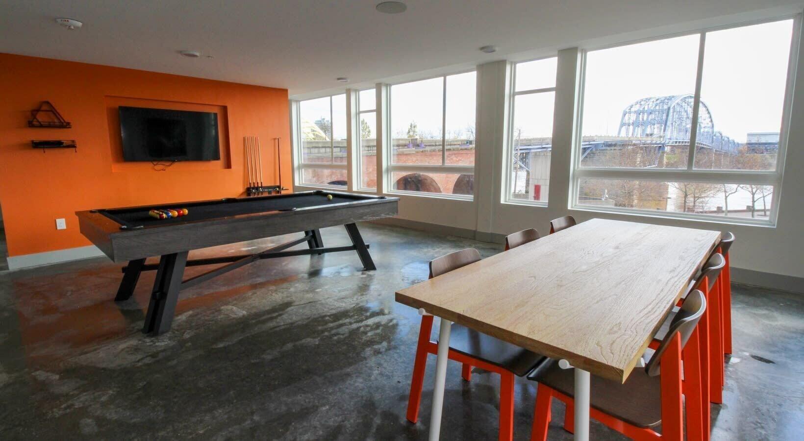 Instalaciones Recreativas CozySuites Artistry Cincinnati