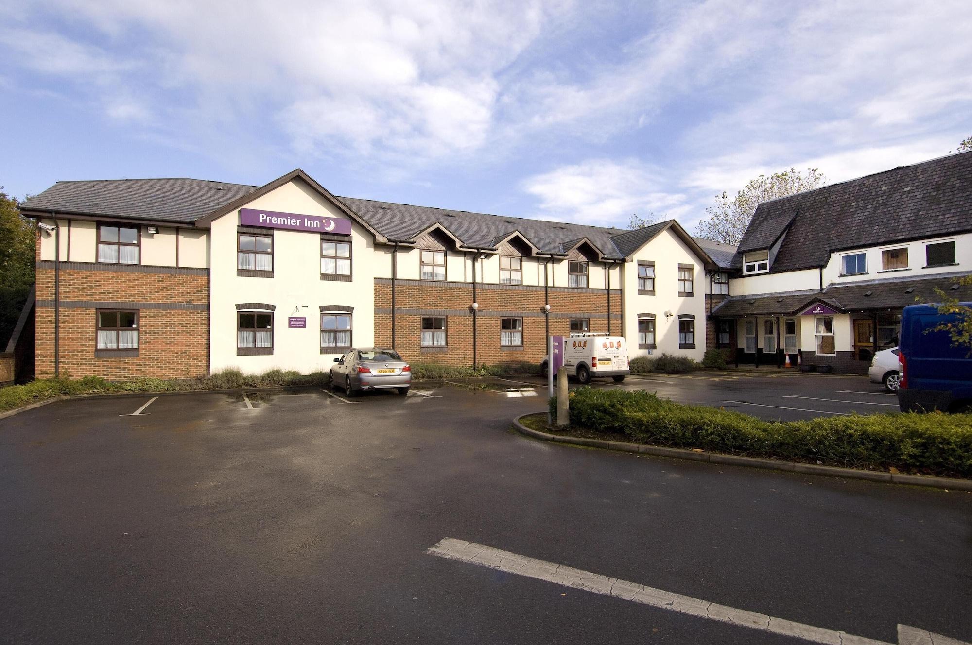 Vista Exterior Premier Inn Stockport South