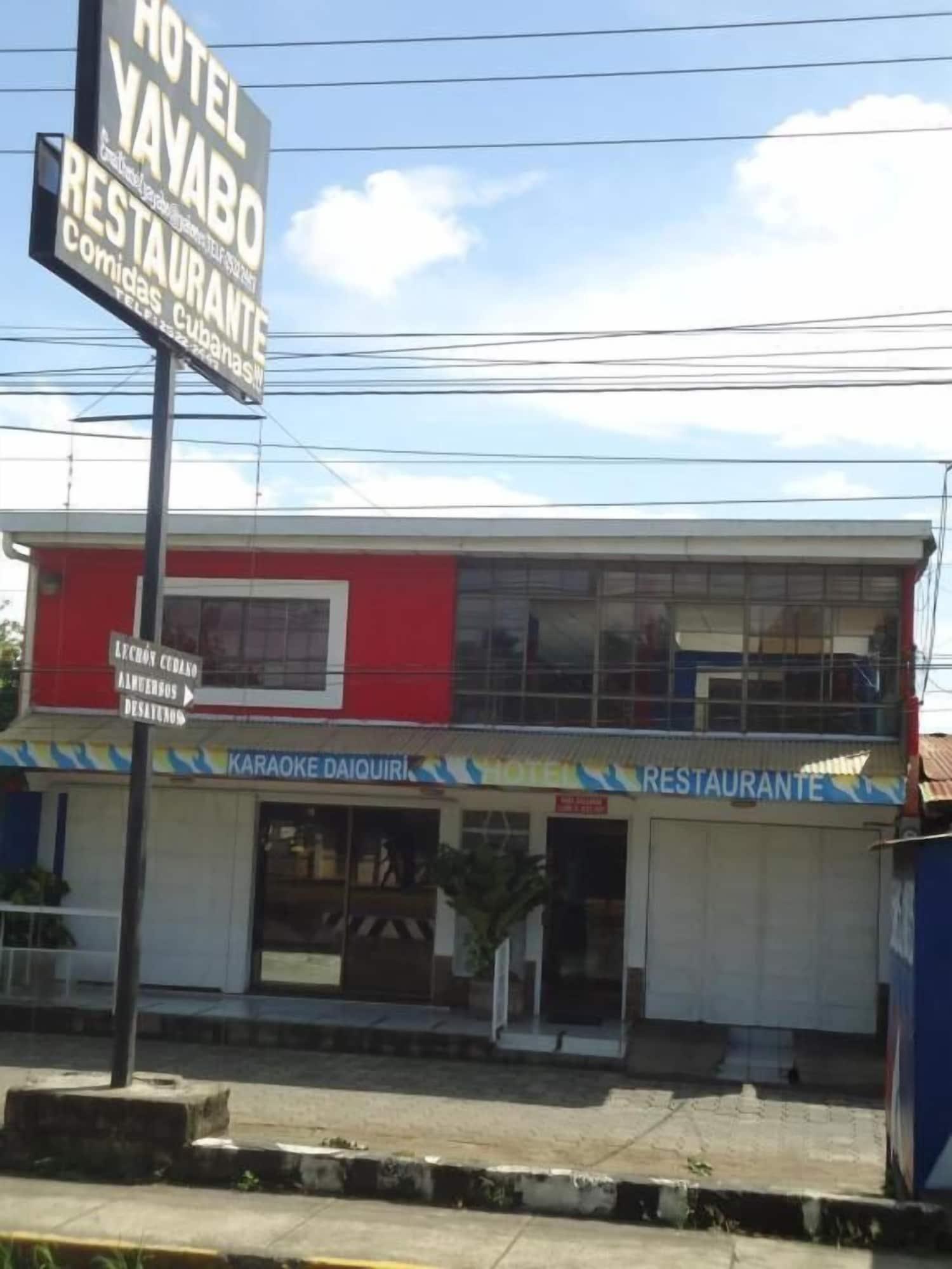 Vista Exterior Centro YAYABO