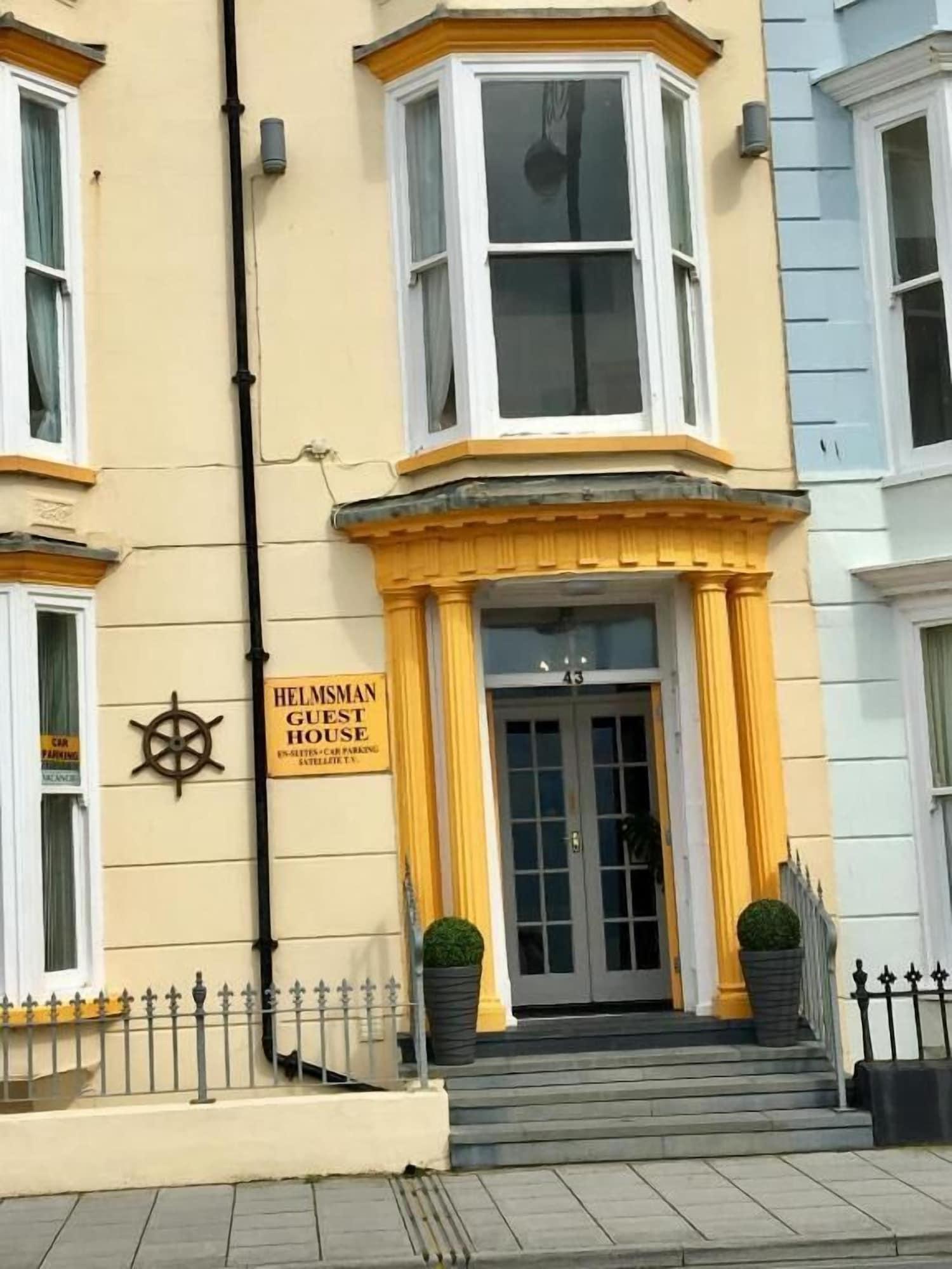 Vista Exterior Helmsman Guesthouse