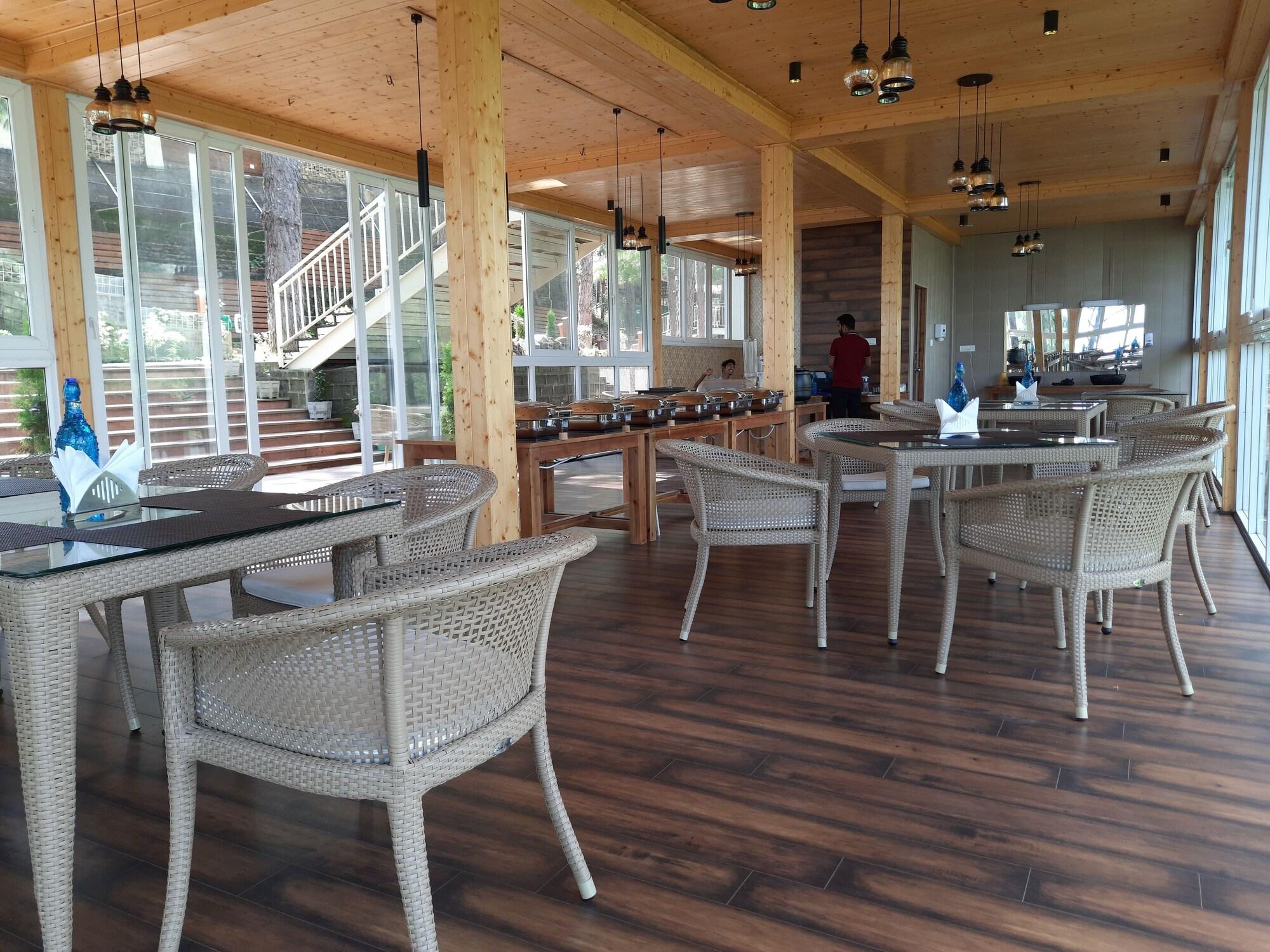 Restaurant The Woods Retreat