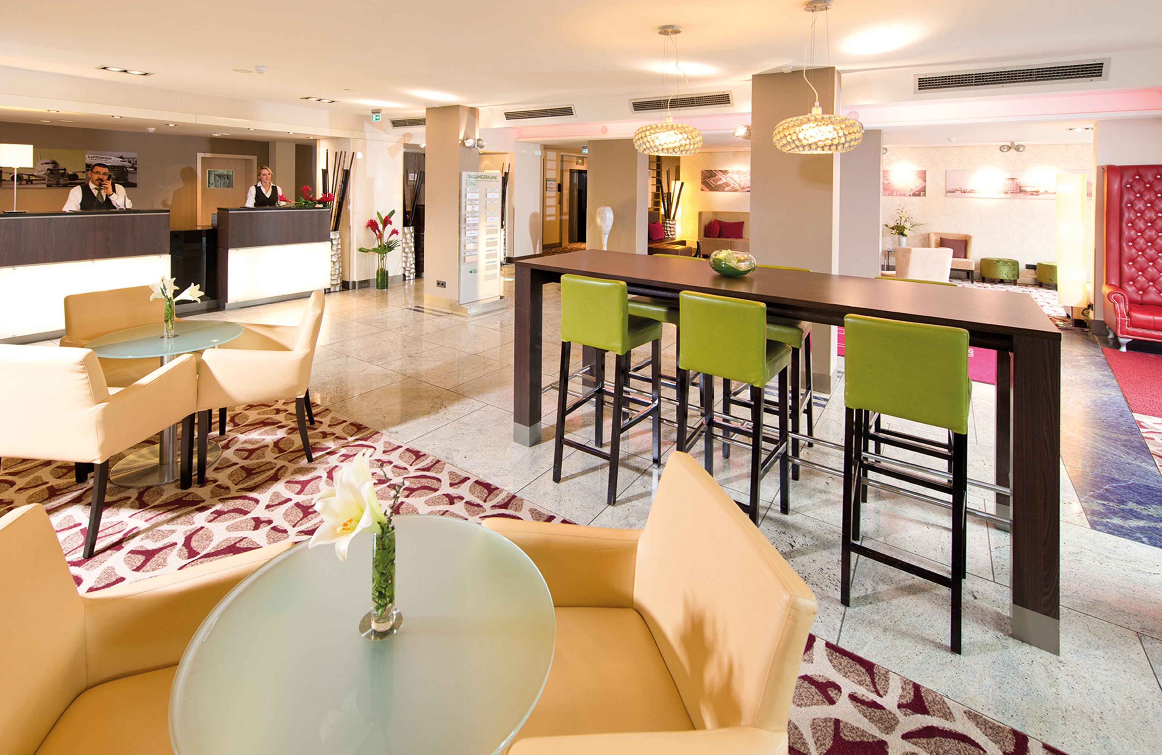 Vista Lobby Leonardo Hotel Hannover Airport