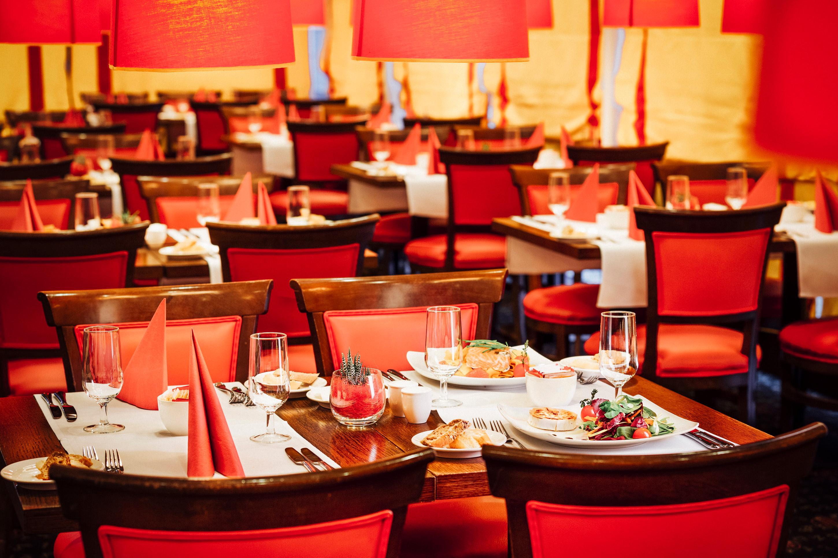Restaurant OREA Hotel Angelo Praha