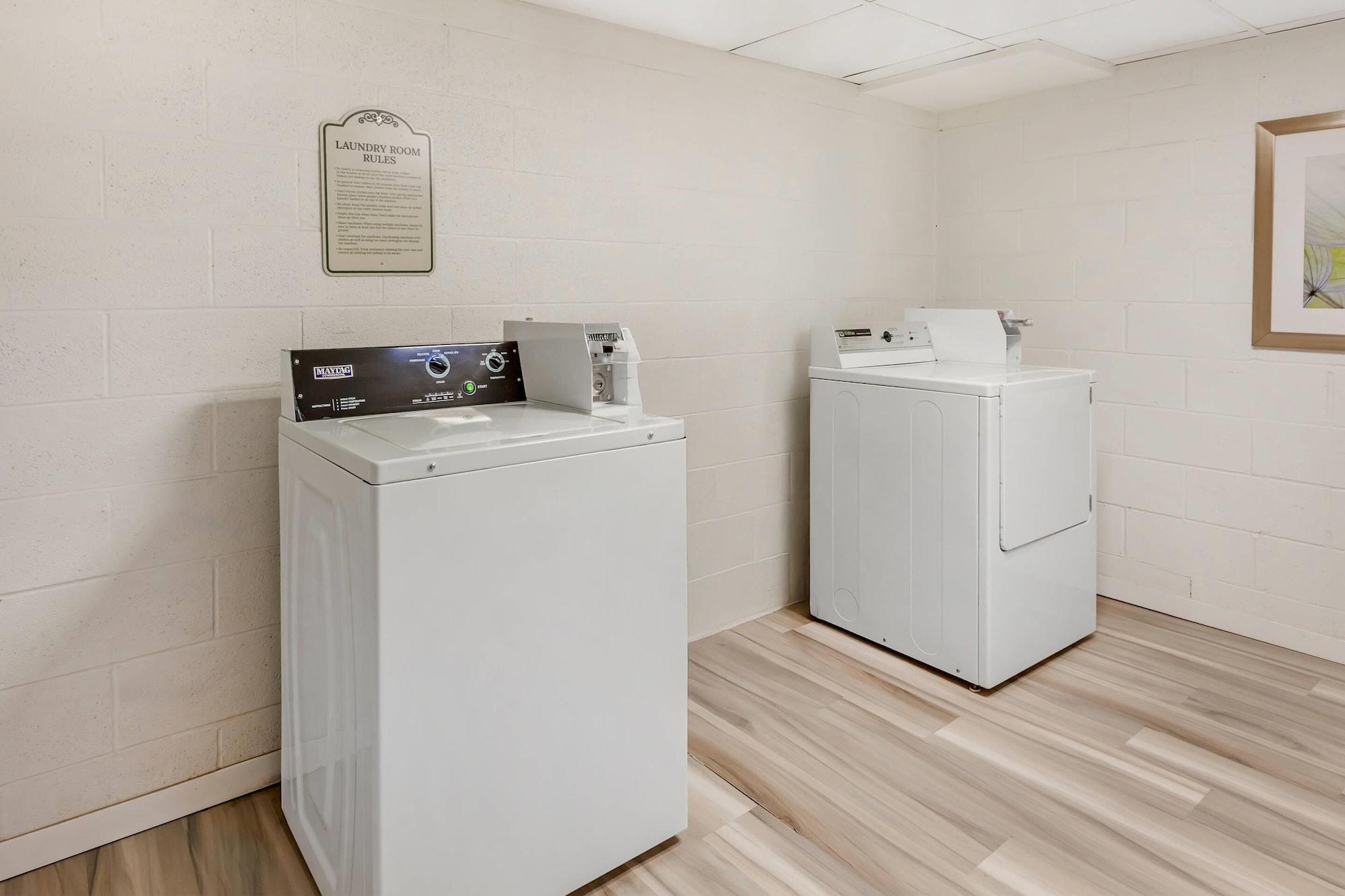 Comodidades del Alojamiento Quality Suites Whitby