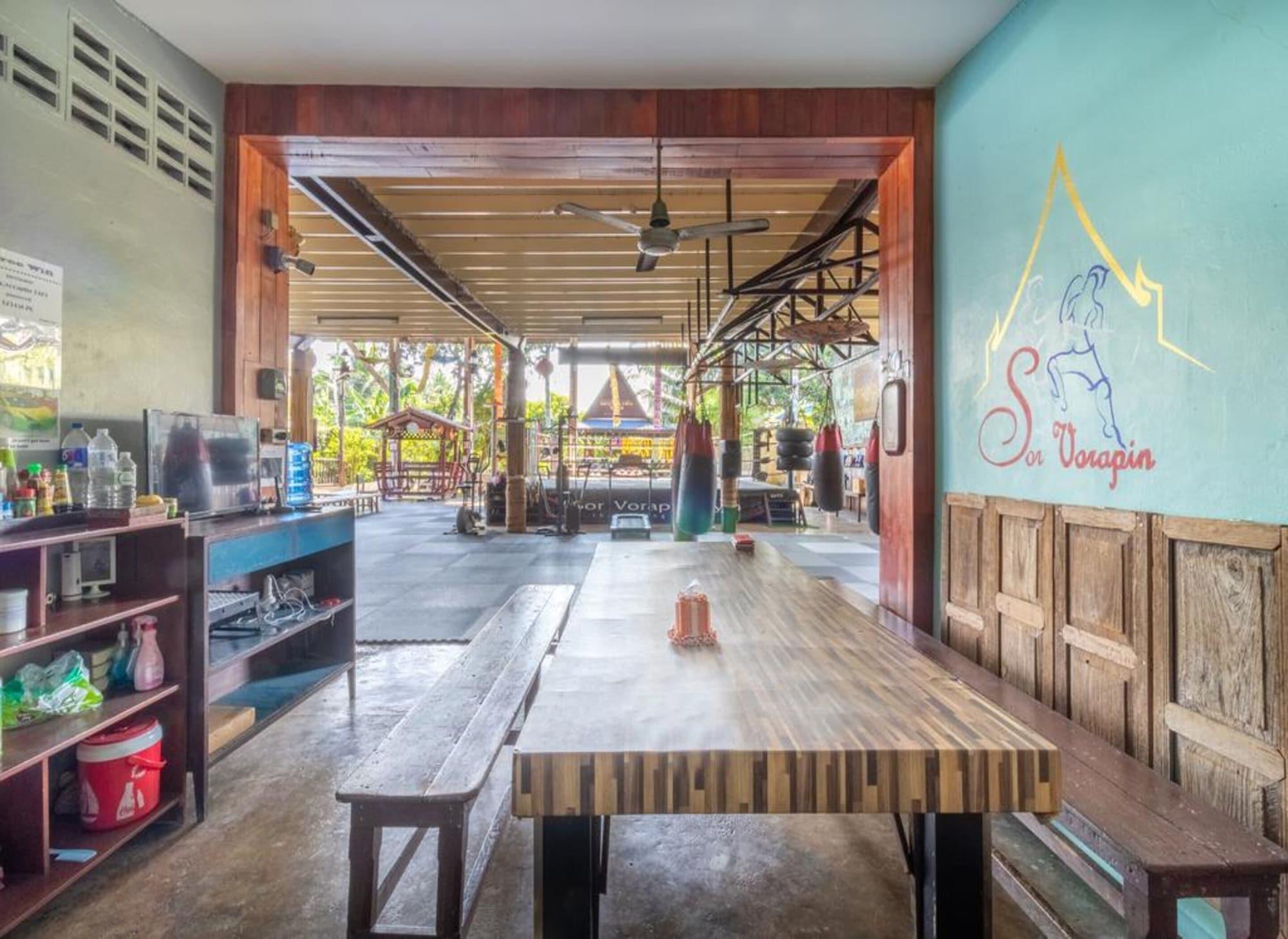 Bar/Salón Sor Vorapin Muay Thai Home