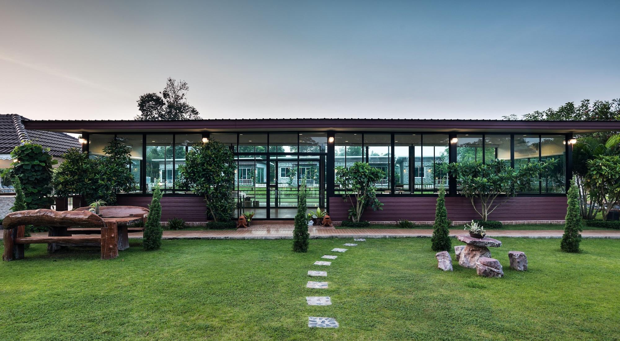 Vista Lobby Rai Fahpratan Home and Garden