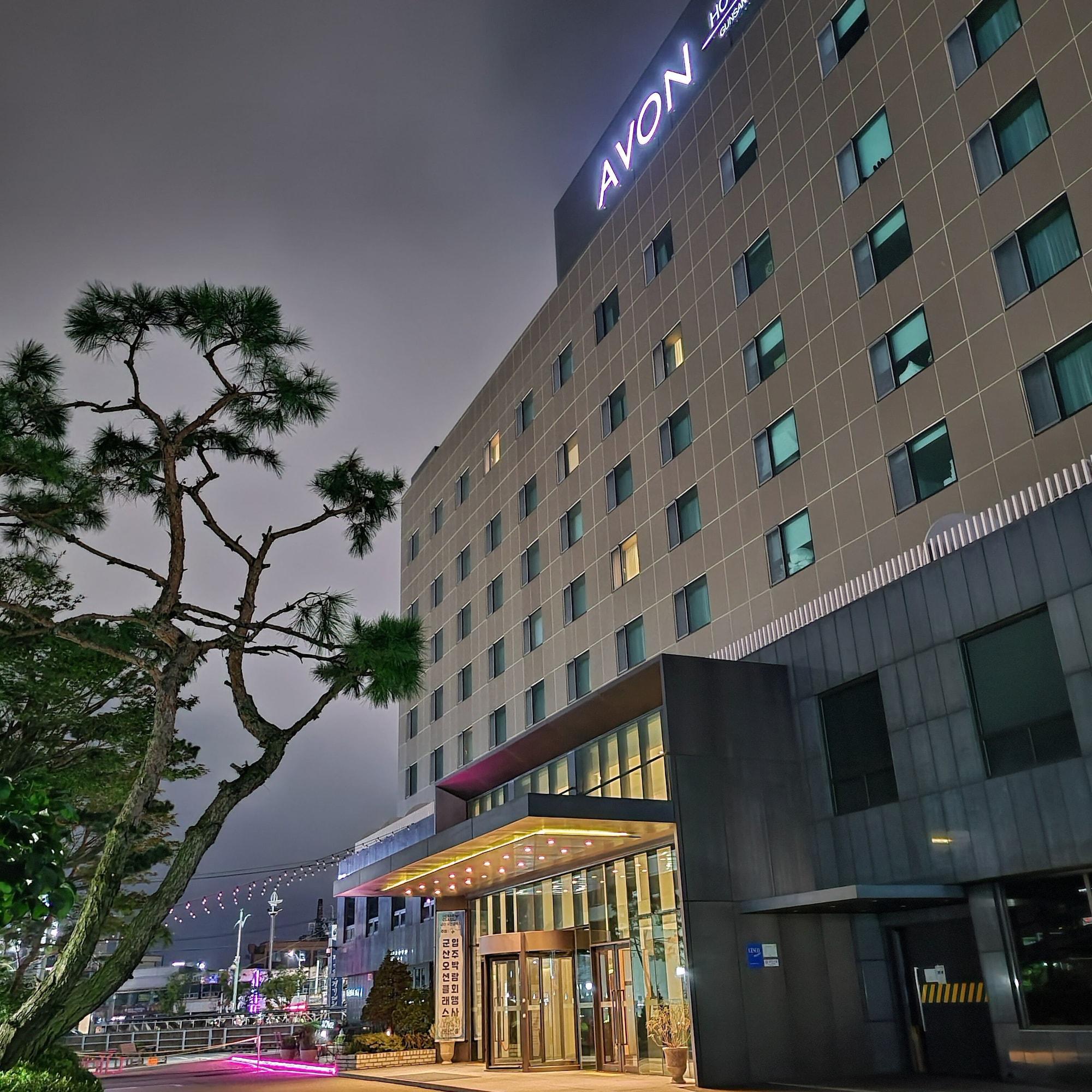 Vista Exterior Avon Hotel