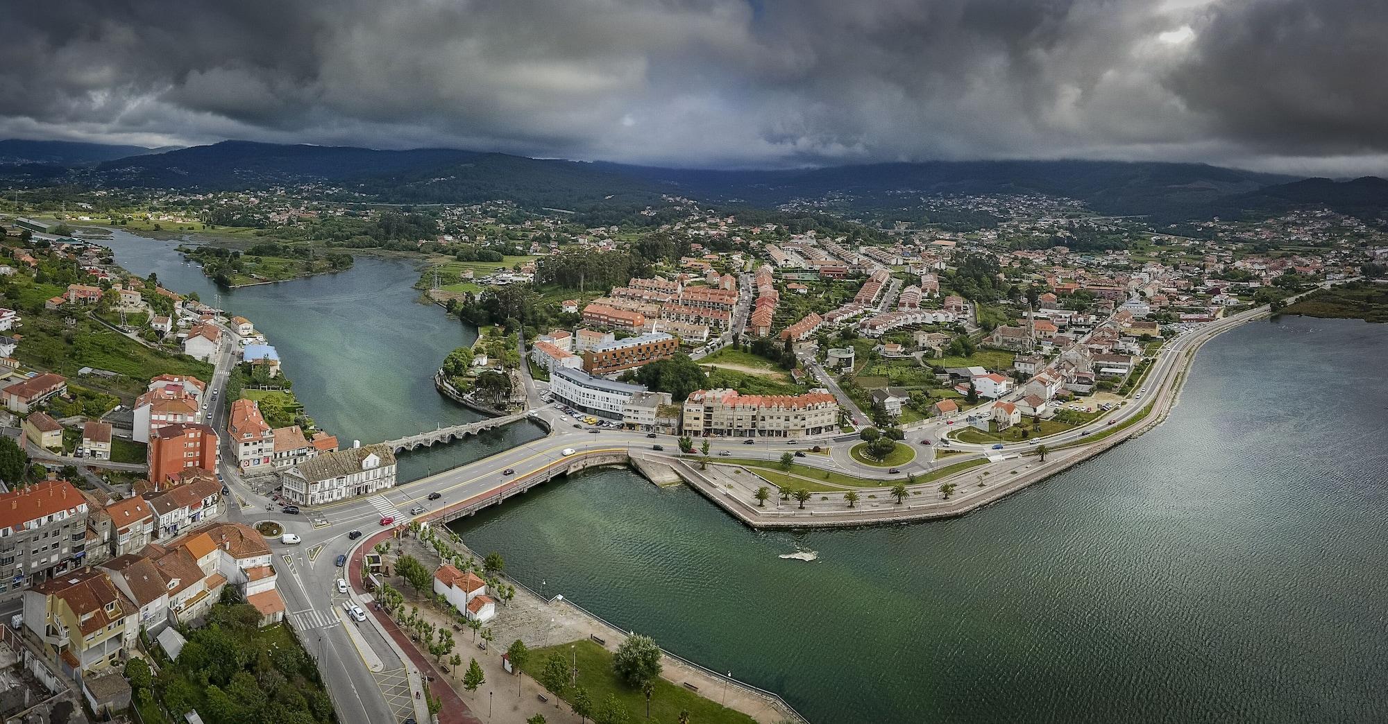 Vista Exterior Hotel Arce Baiona