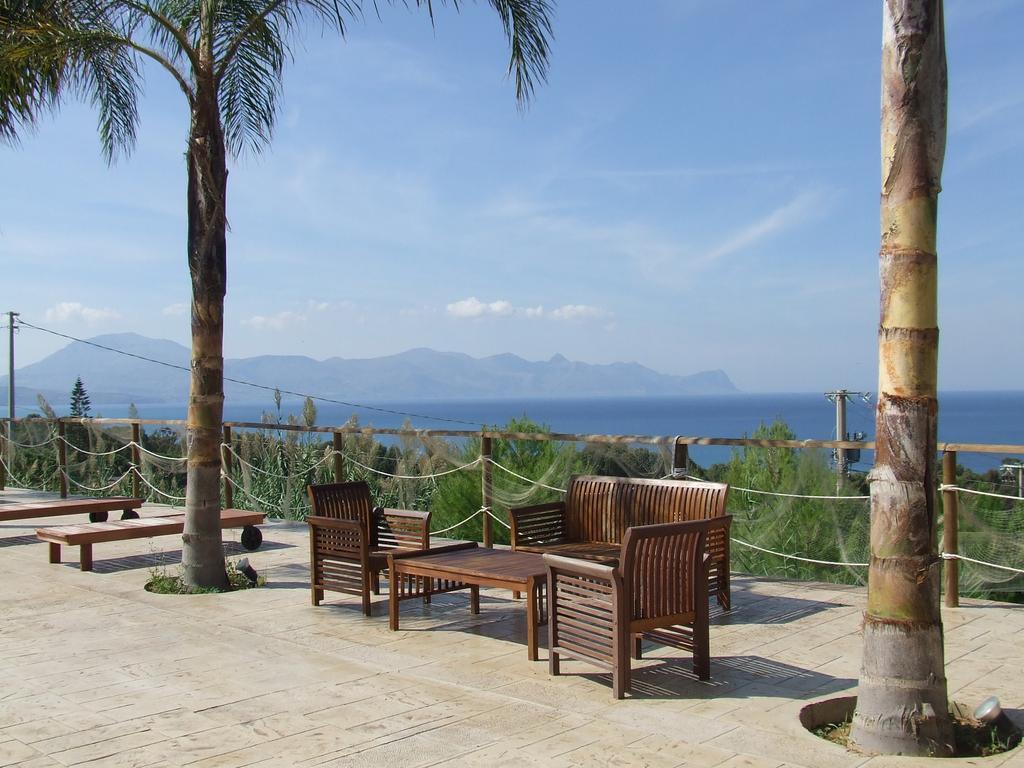 Vista Lobby Petruso Resort