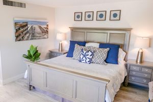 Alquiler Vacacional - Beautuful Condo Seasonal Rental in Singer Island, FL - Close Proximity to Beach