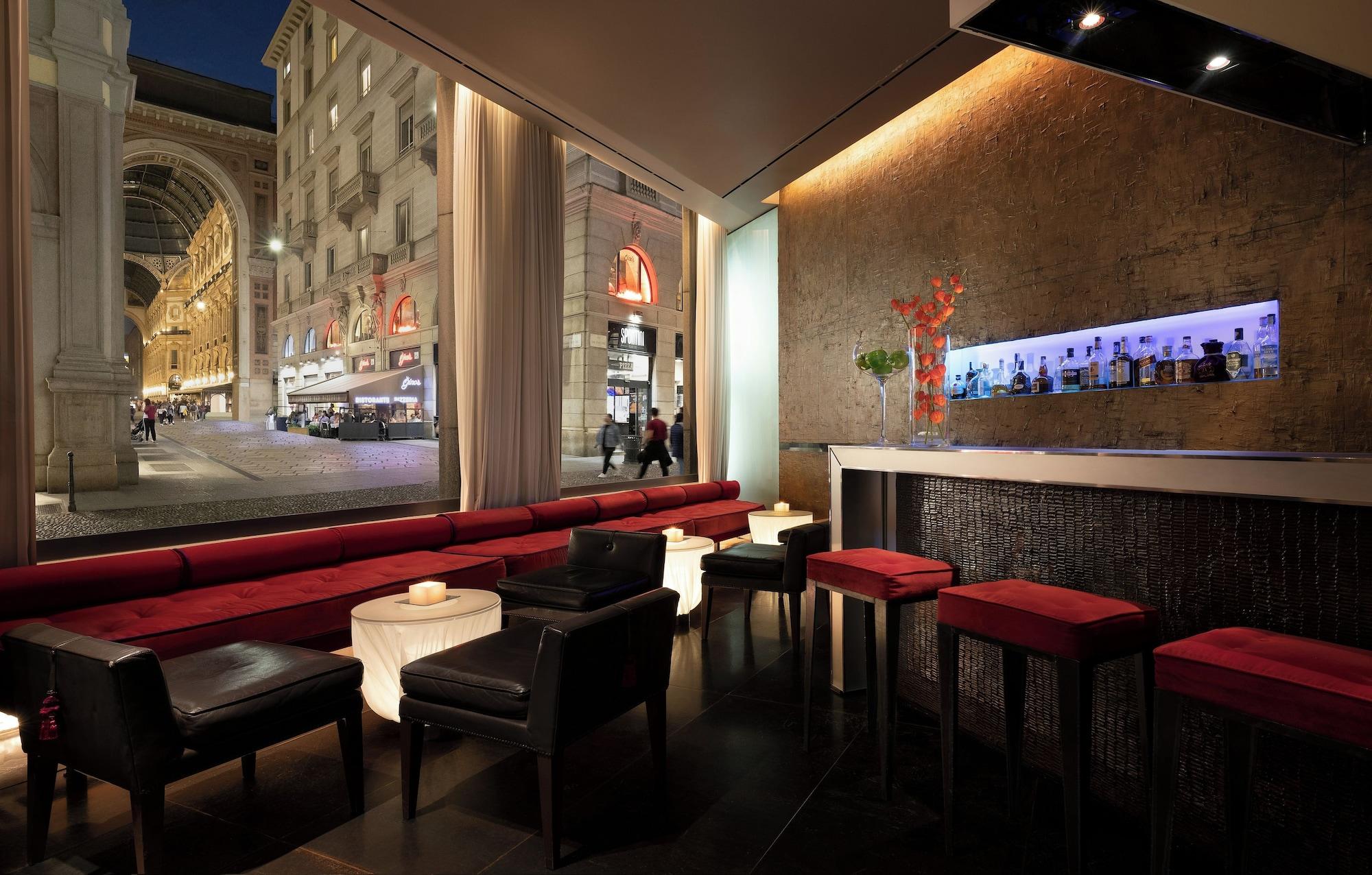 Bar/Salón Sina The Gray