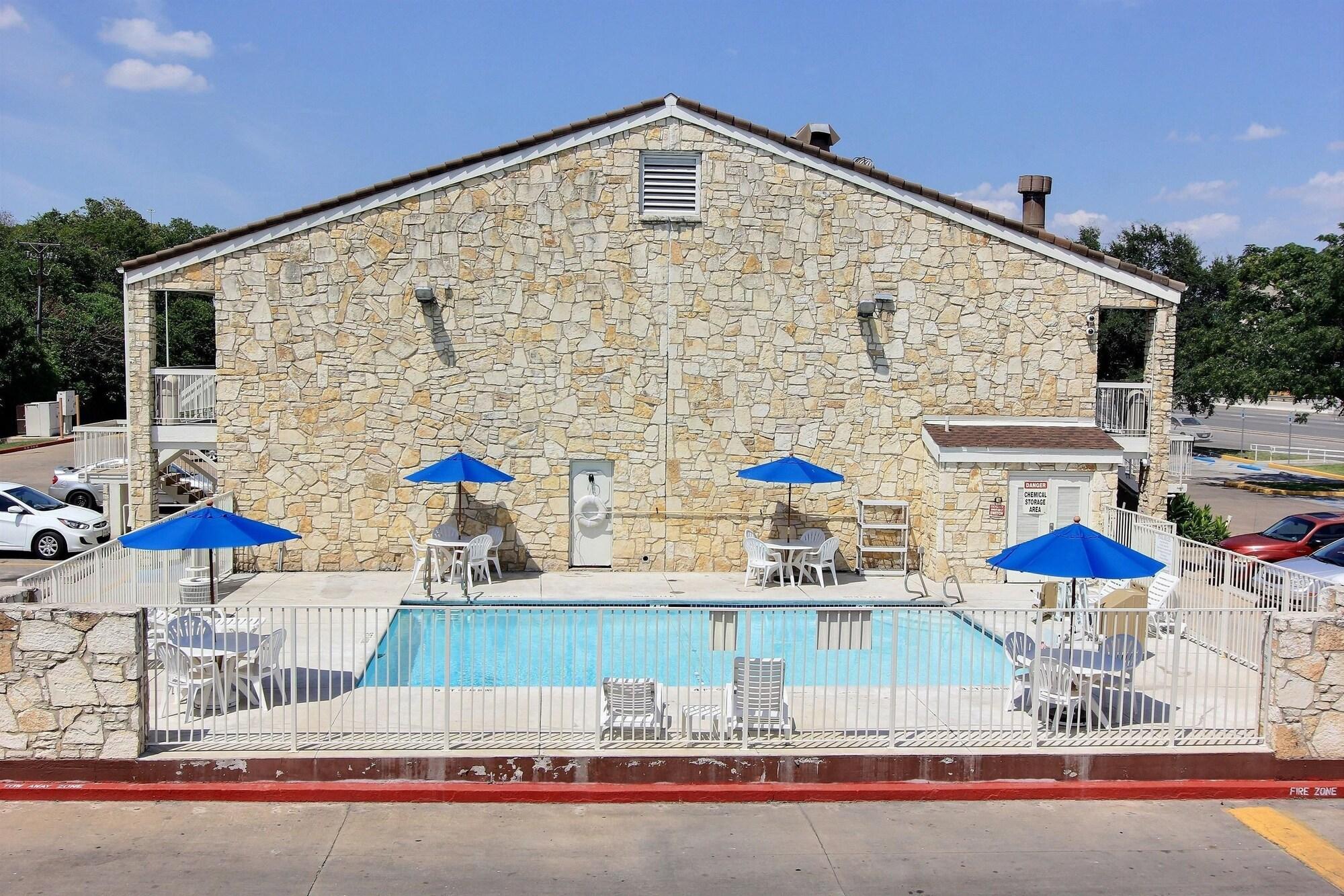 Instalaciones Recreativas Motel 6 Austin, TX - Central Downtown UT