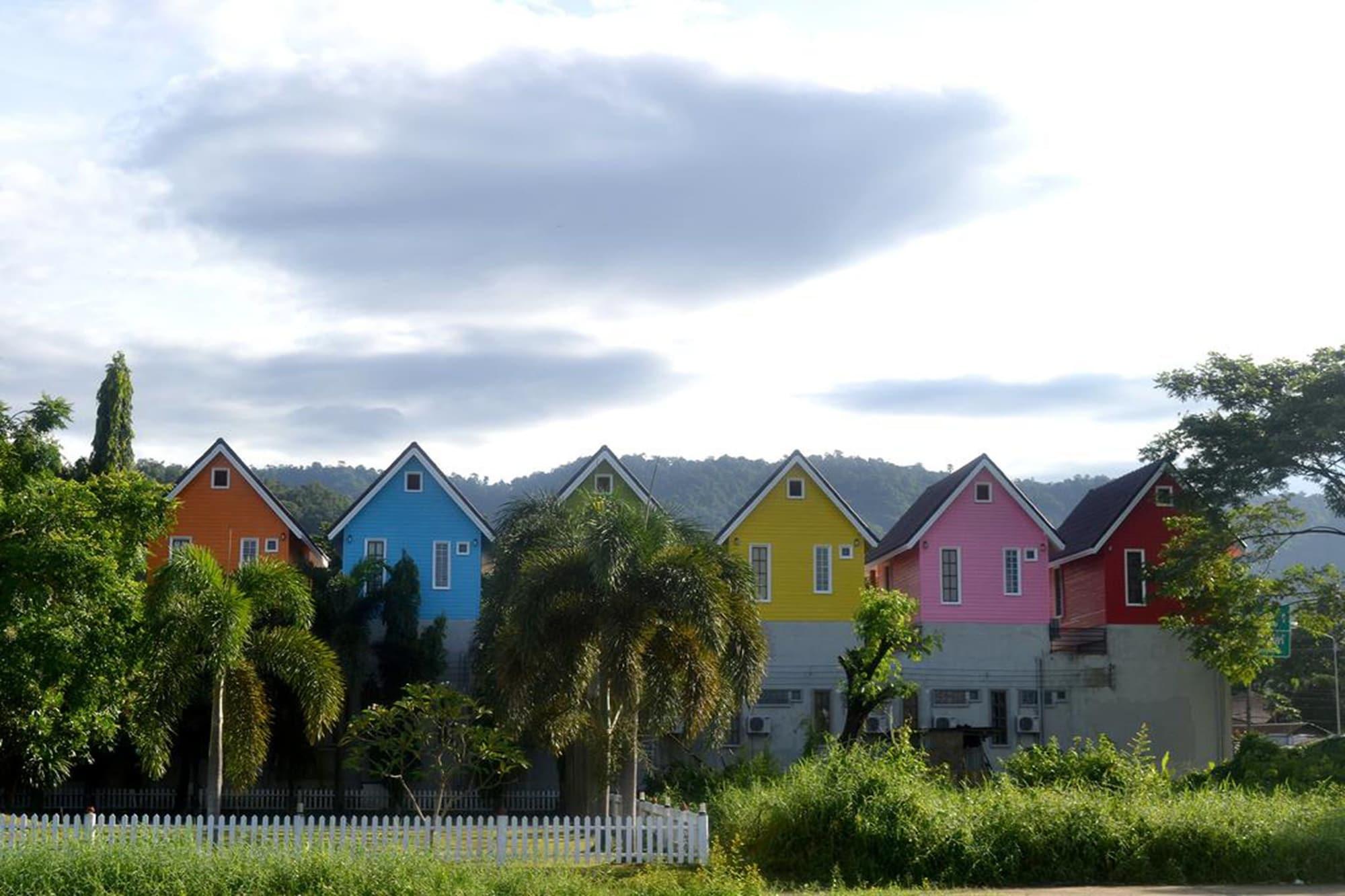 Vista Exterior Toffee House Resort