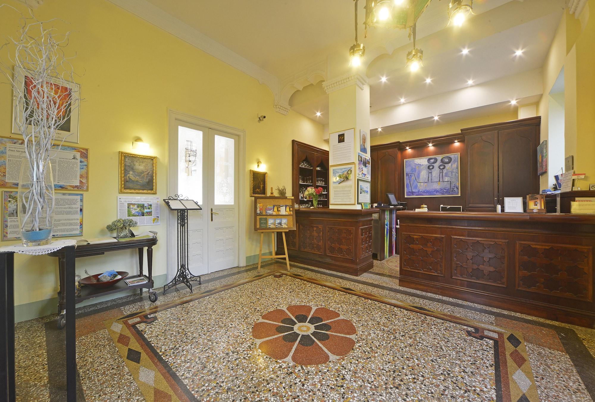 Vista Lobby Hotel Villa Astra