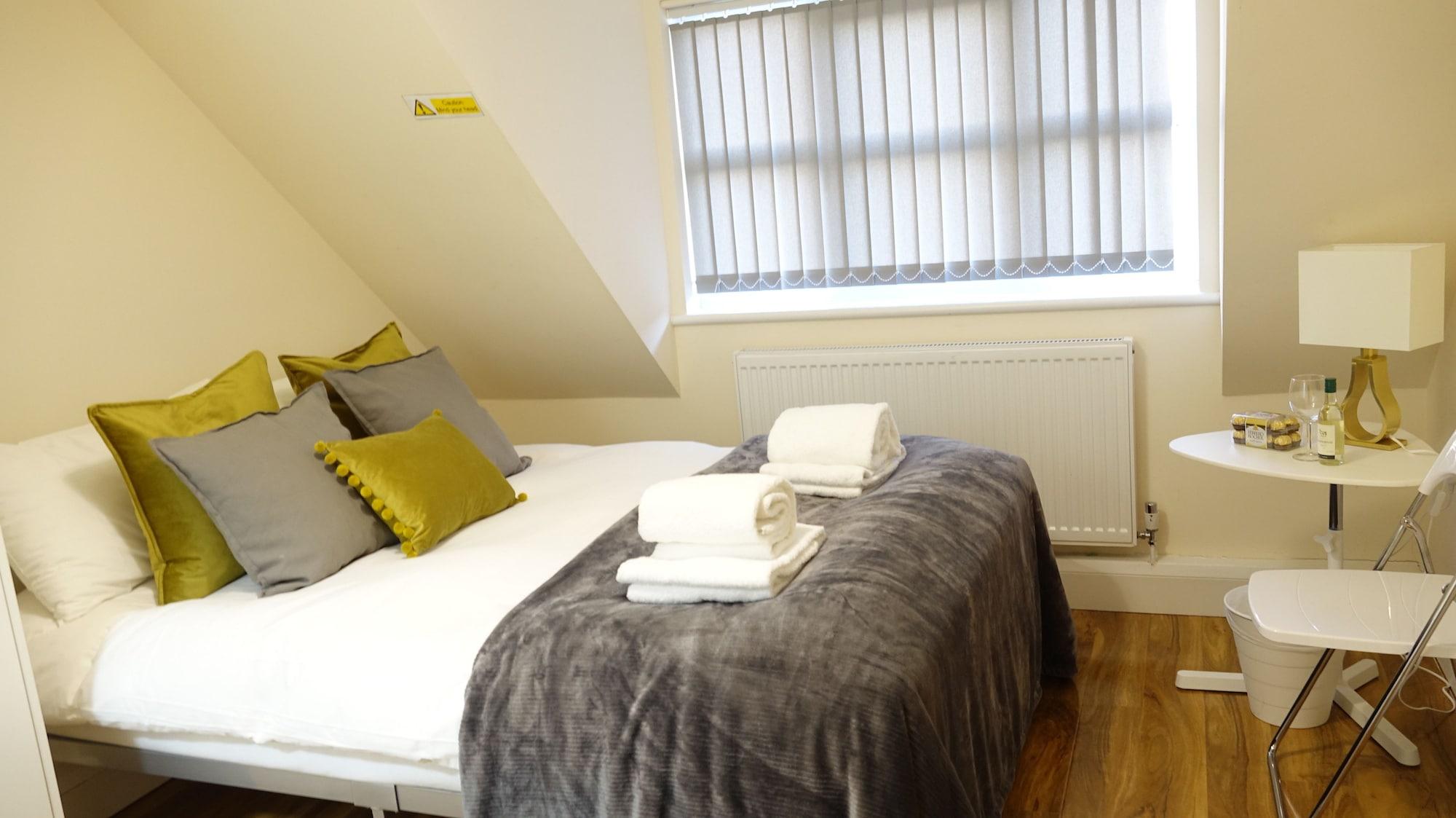 Varios RC Airport Rooms