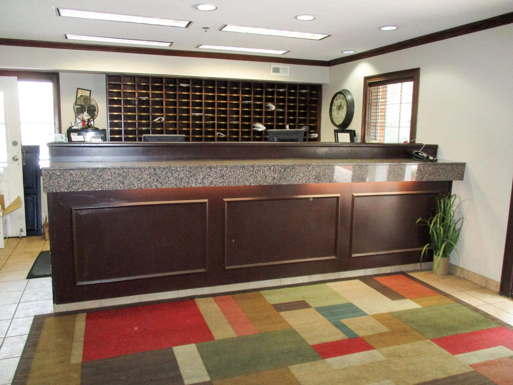 Vista Lobby Motel 6 Richmond, VA - I-64 West