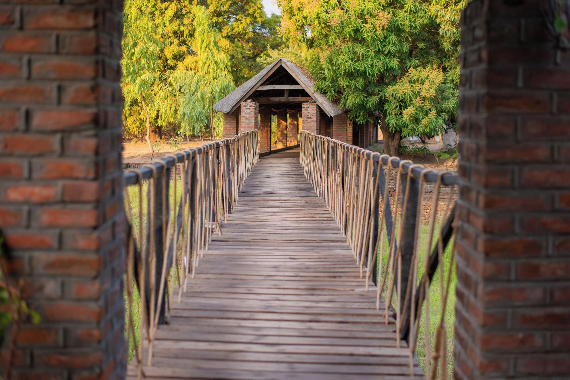 Vista Exterior Kambiri Beach By Serendib