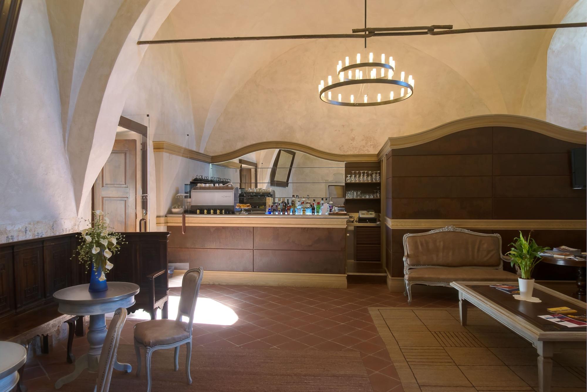 Bar/Salón San Giovanni Hotel Resort