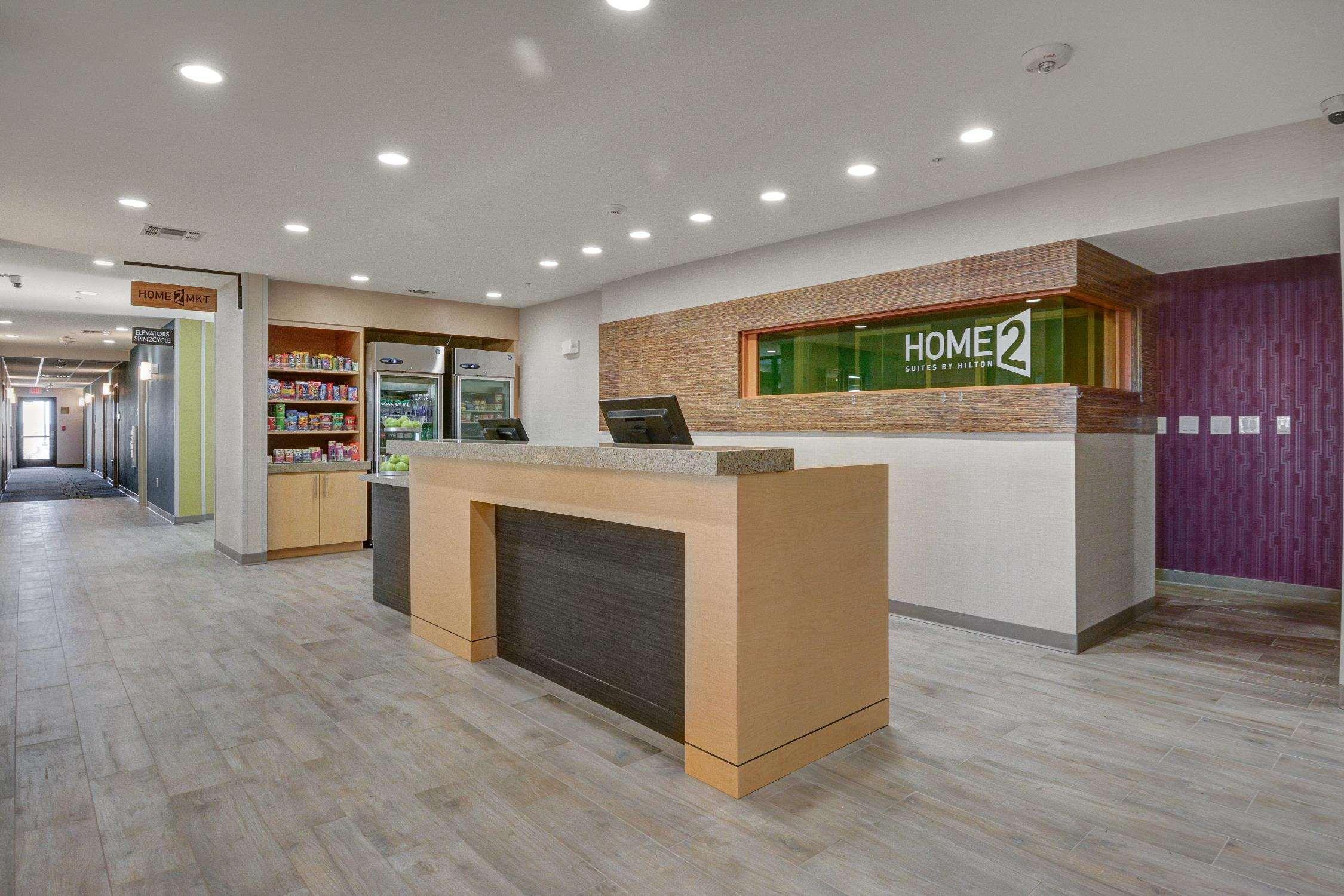 Vista Lobby Home2 Suites by Hilton Irving / DFW Airport North