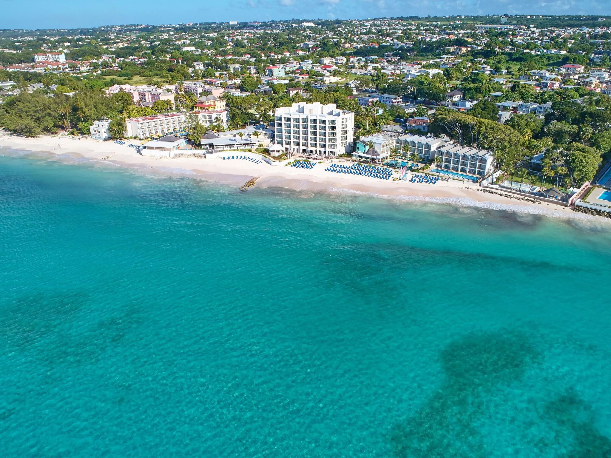 Vista Exterior Luxury Collection At Sea Breeze Beach House By Oce