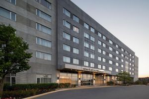 Paquete - Residence Inn by Marriott Montreal Airport