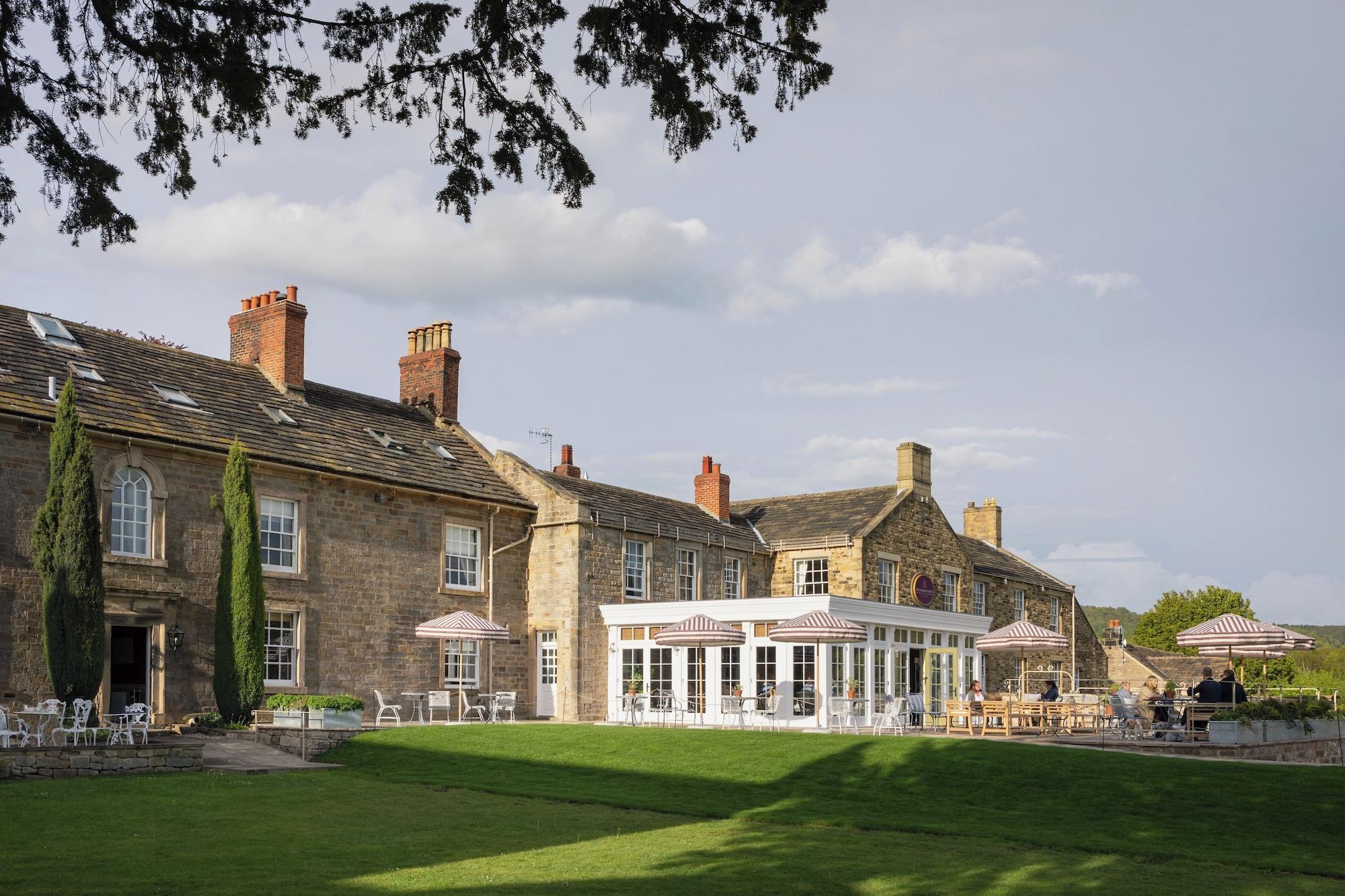 Varios Cavendish Hotel