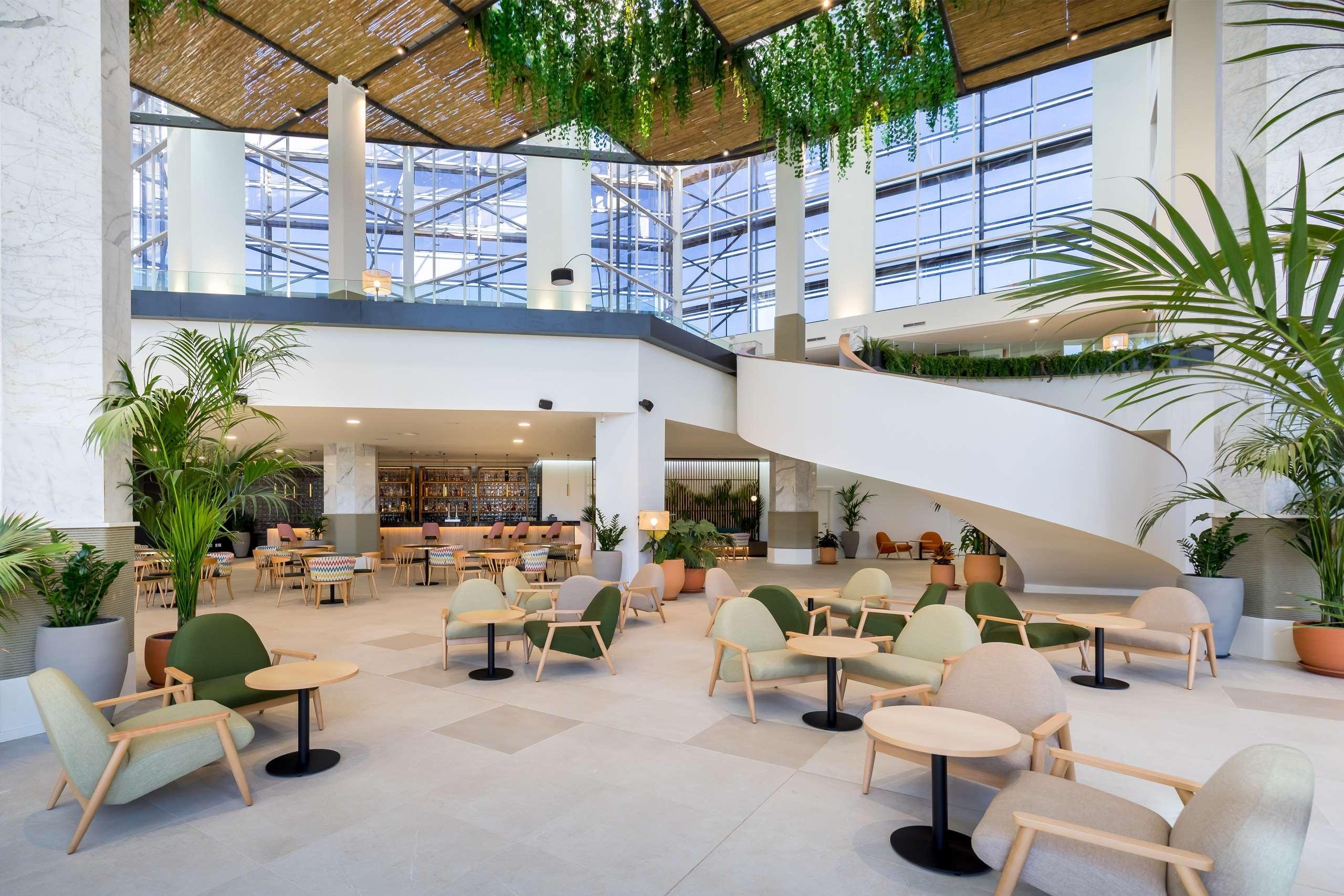 Bar/Salón Barcelo Lanzarote Active Resort